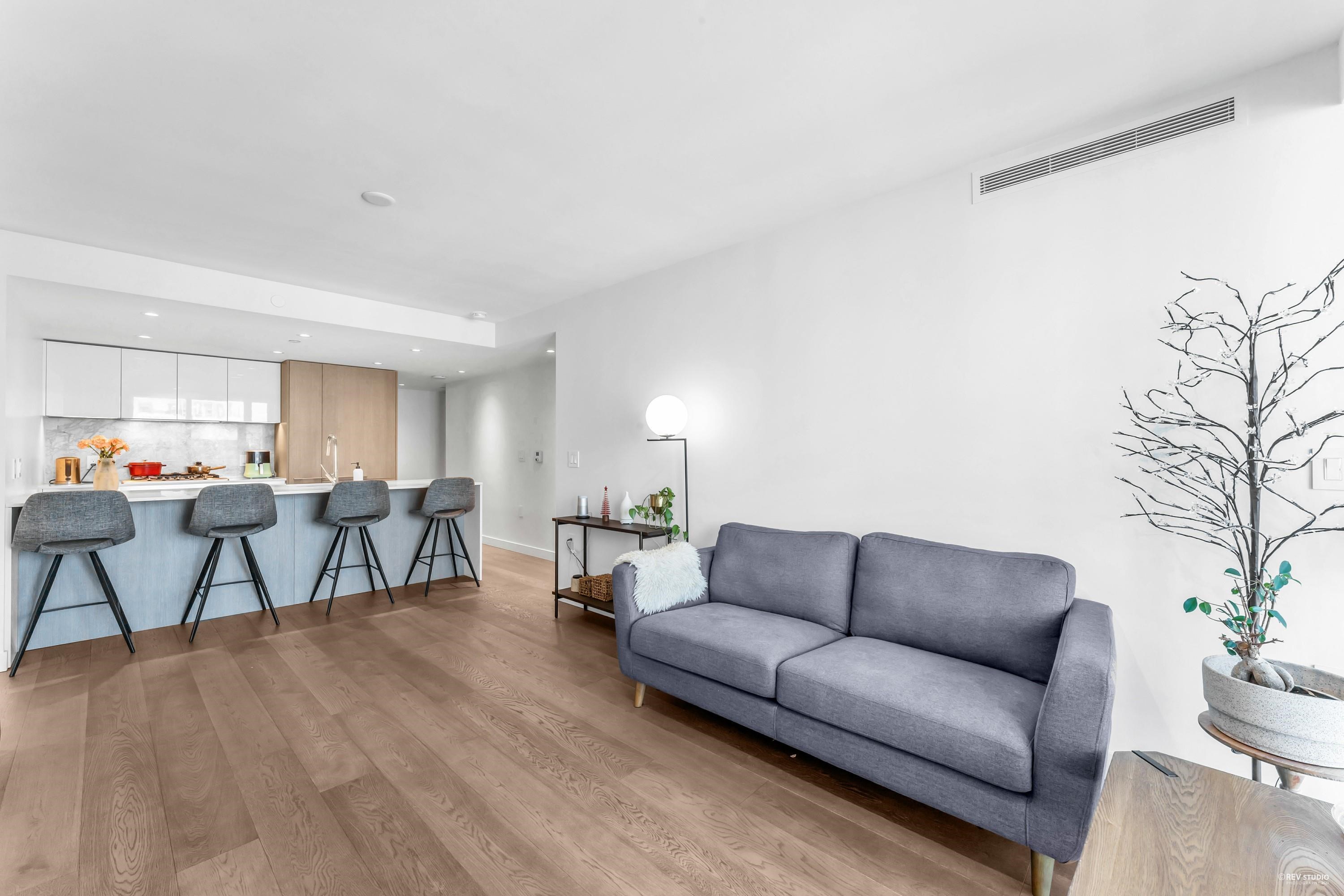 1610-1111 RICHARDS STREET, Vancouver, British Columbia Apartment/Condo, 3 Bedrooms, 3 Bathrooms, Residential Attached,For Sale, MLS-R2779481