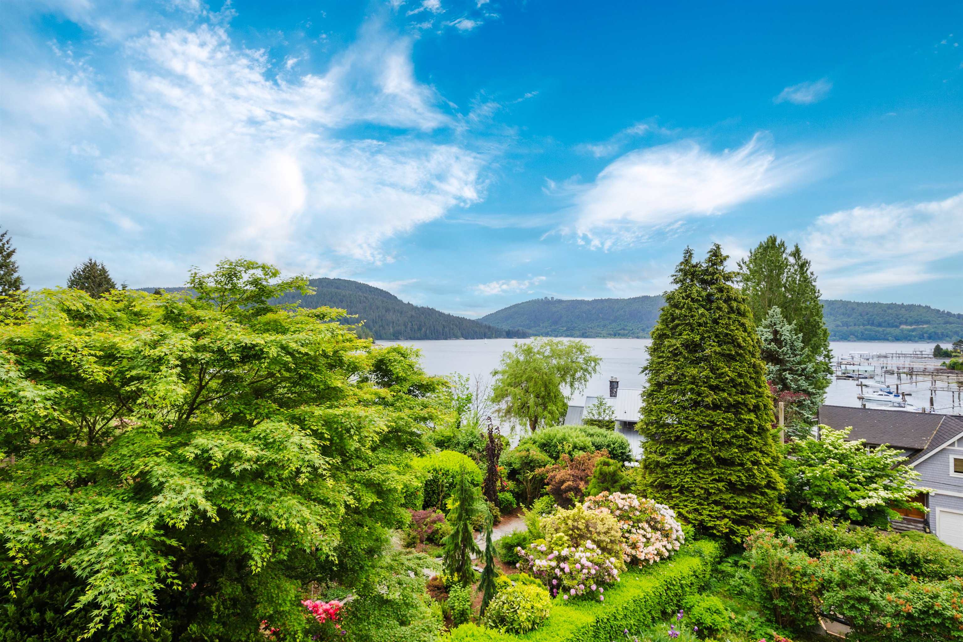 4467 Stonehaven Ave, District of North Vancouver, BC