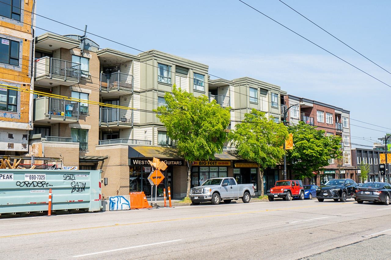 Hastings Sunrise Apartment/Condo for sale:  1 bedroom 724 sq.ft. (Listed 2023-05-24)