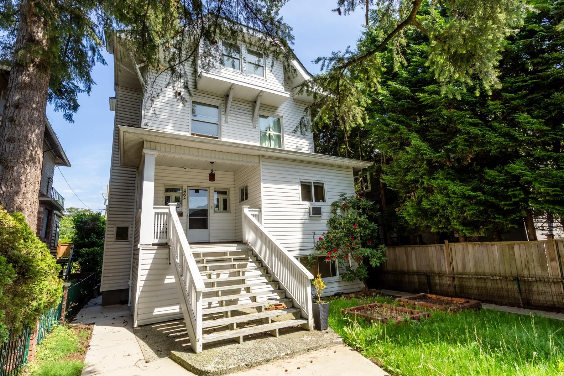 863 E 12th Ave, Vancouver, BC
