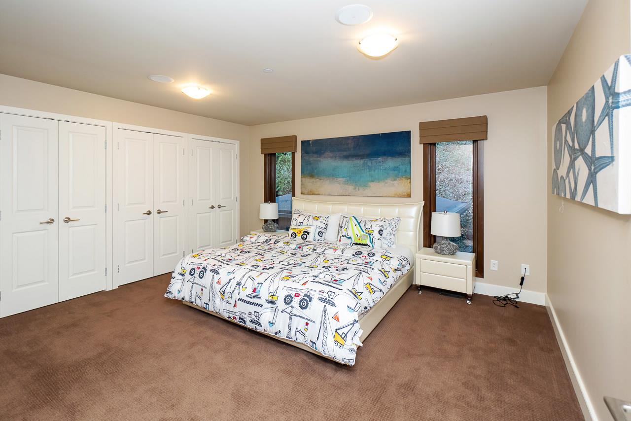 Listing image of 4742 CAULFEILD DRIVE