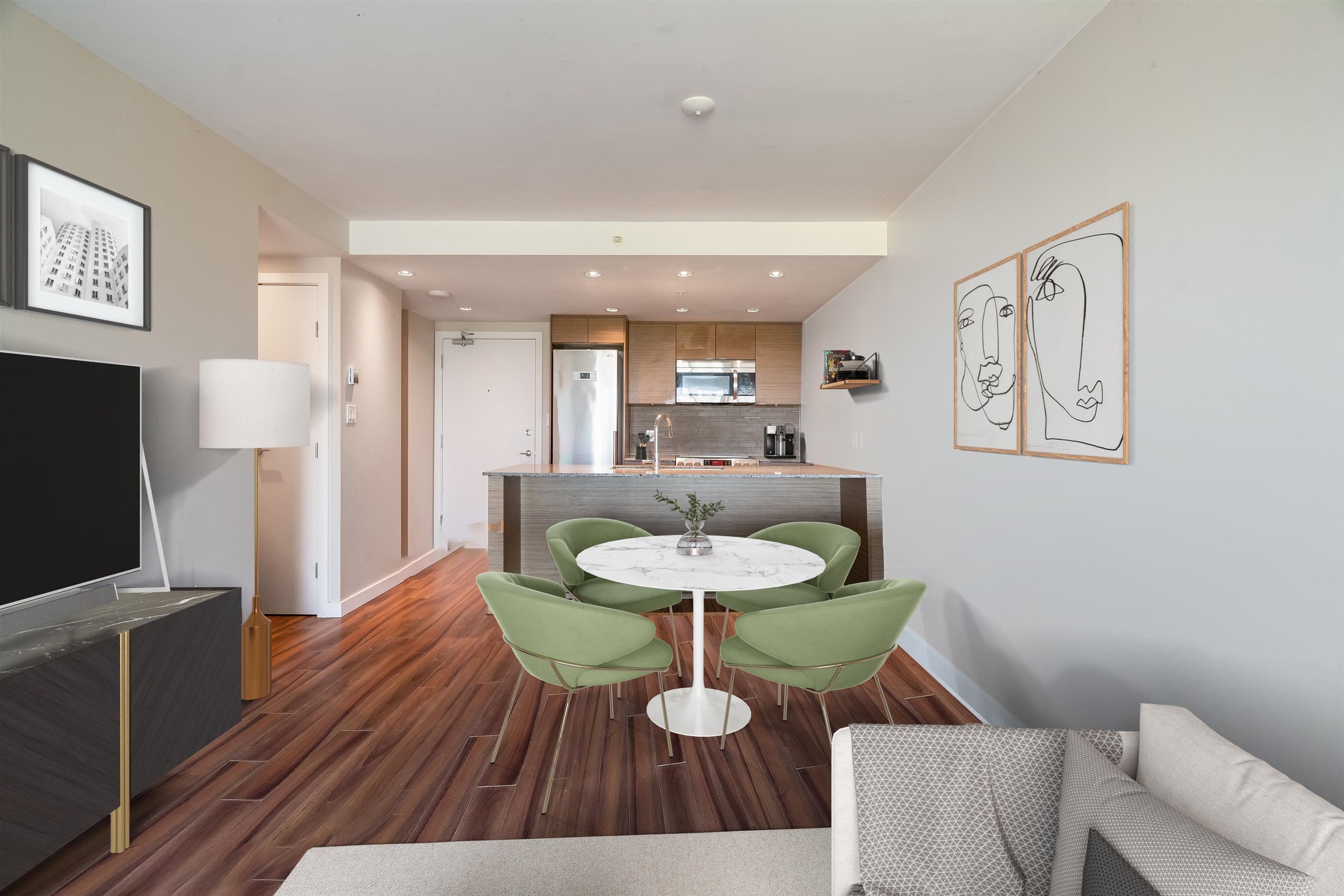 Listing image of 418 135 E 17TH STREET