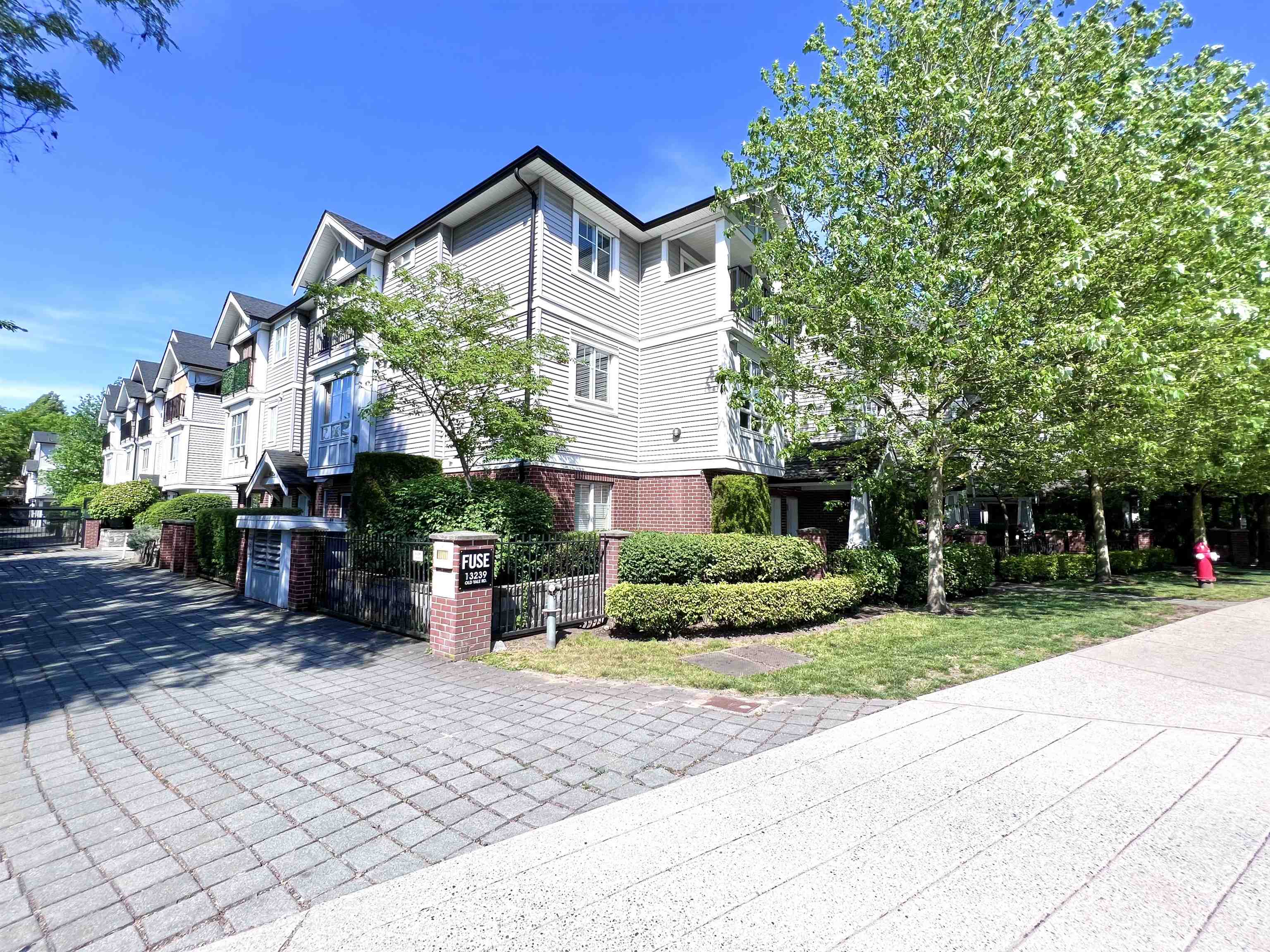 4–13239 Old Yale Rd, Surrey, BC