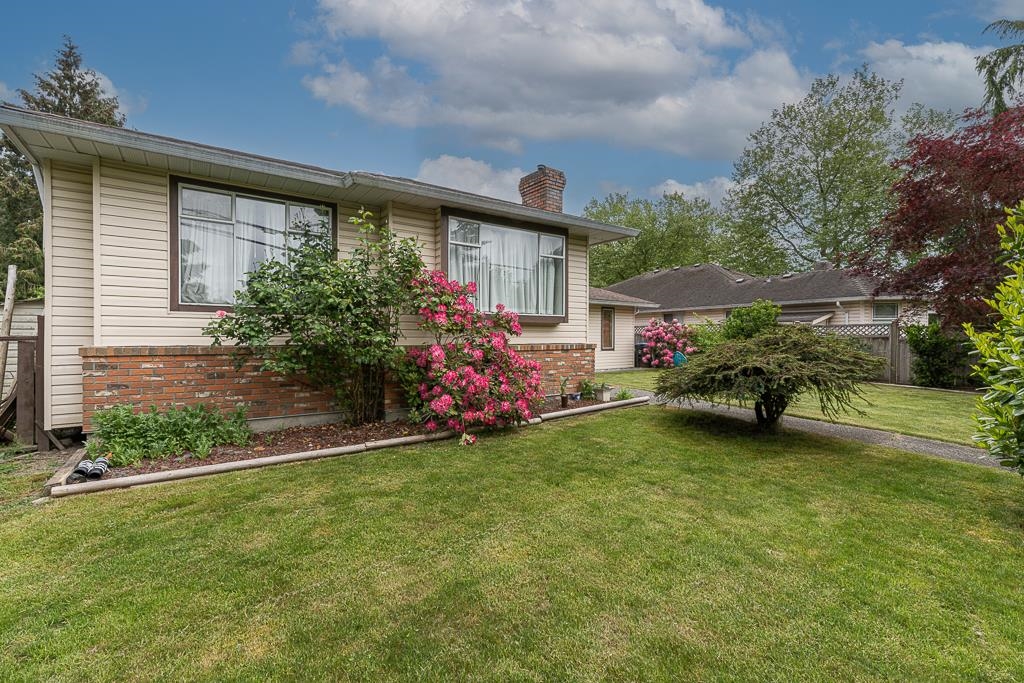 Wilson Lam Realtor, 8682 140 STREET, Surrey, British Columbia V3W 5L3, 4 Bedrooms, 3 Bathrooms, Residential Detached,For Sale ,R2781914