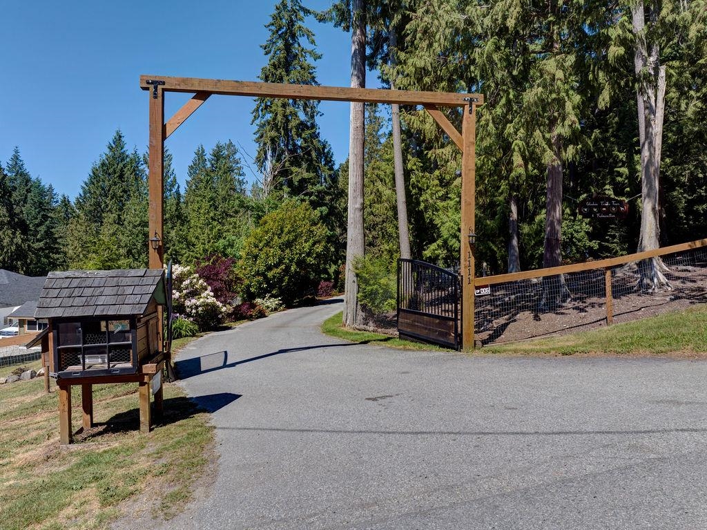 1111 GLADWIN TRAILS ROAD, Roberts Creek, British Columbia, 3 Bedrooms Bedrooms, ,2 BathroomsBathrooms,Residential Detached,For Sale,R2781995