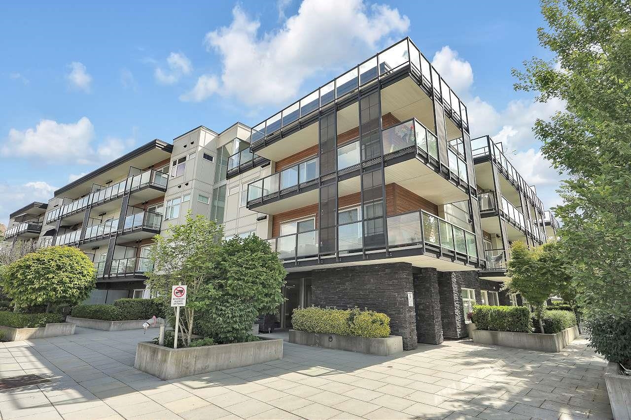 East Central Apartment/Condo for sale:  2 bedroom 881 sq.ft. (Listed 2023-06-22)
