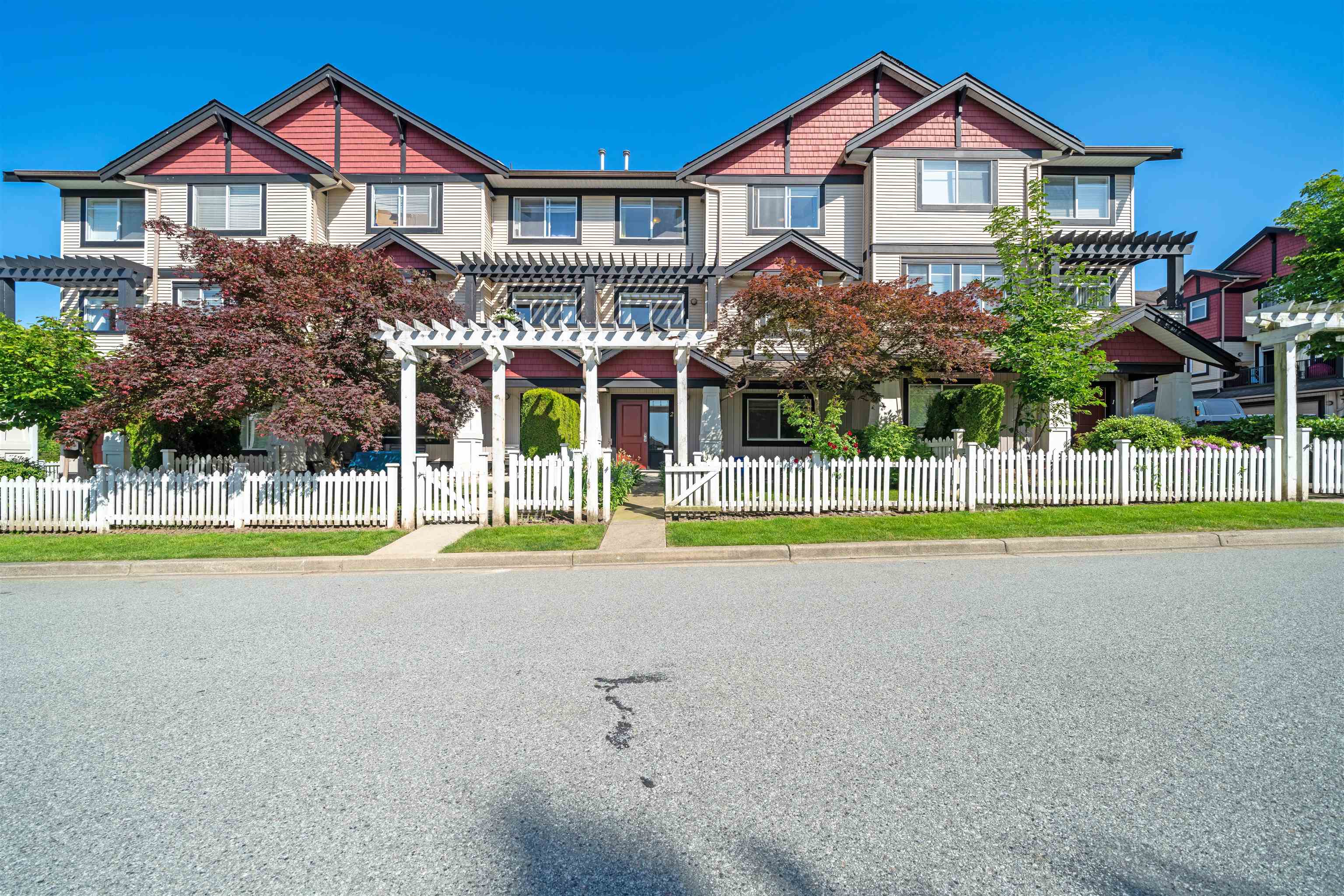 Cloverdale BC Townhouse for sale:  4 bedroom 1,782 sq.ft. (Listed 2023-06-02)