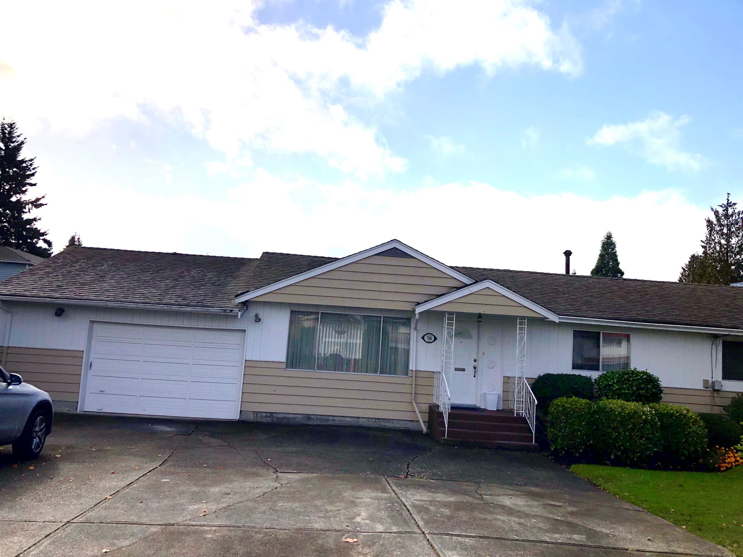 7100 Williams Rd, Richmond, BC