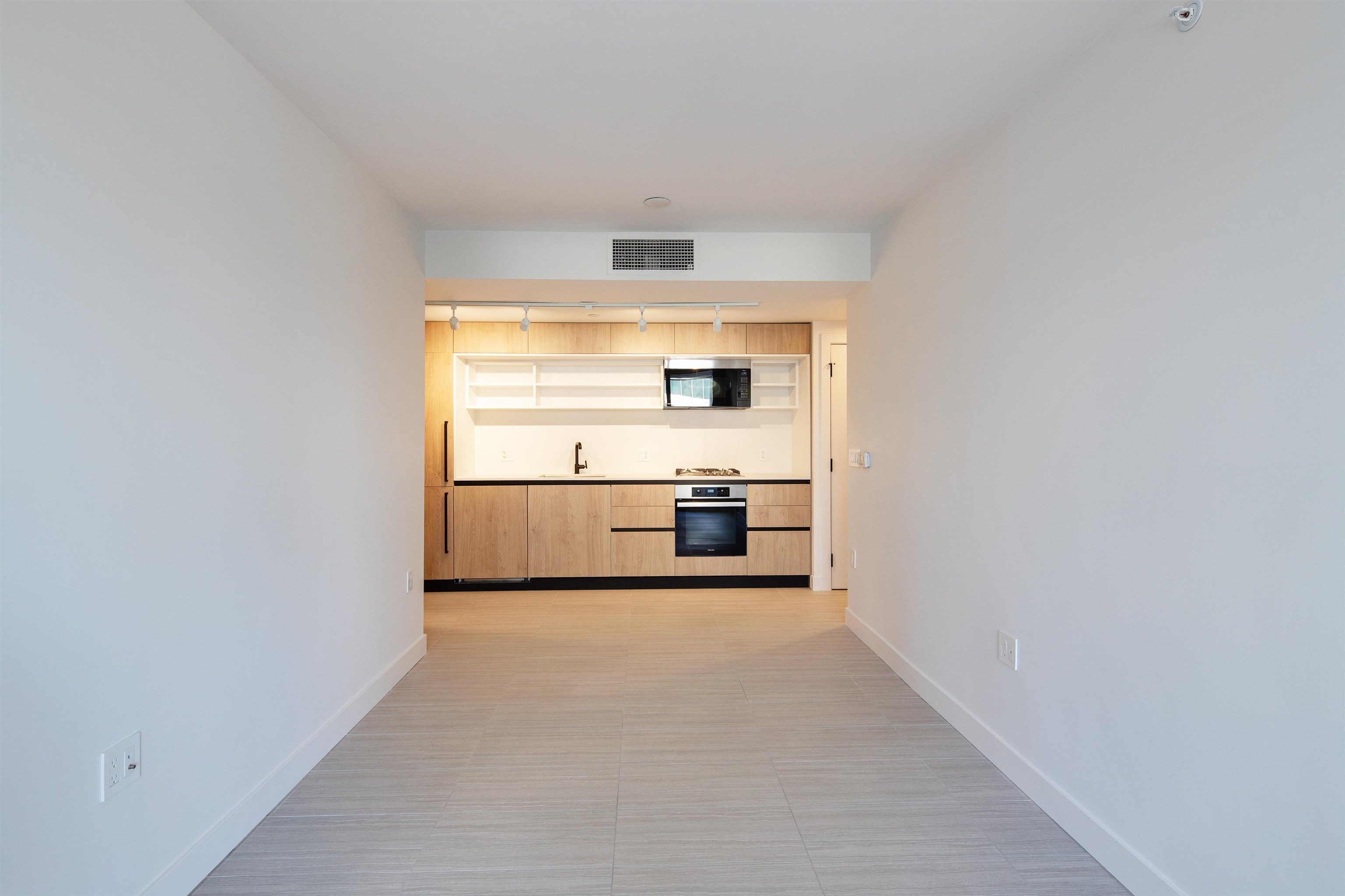 Wilson Lam Realtor, 211-5058 JOYCE STREET, Vancouver, British Columbia V5R 4G6, 2 Bedrooms, 2 Bathrooms, Residential Attached,For Sale ,R2783770