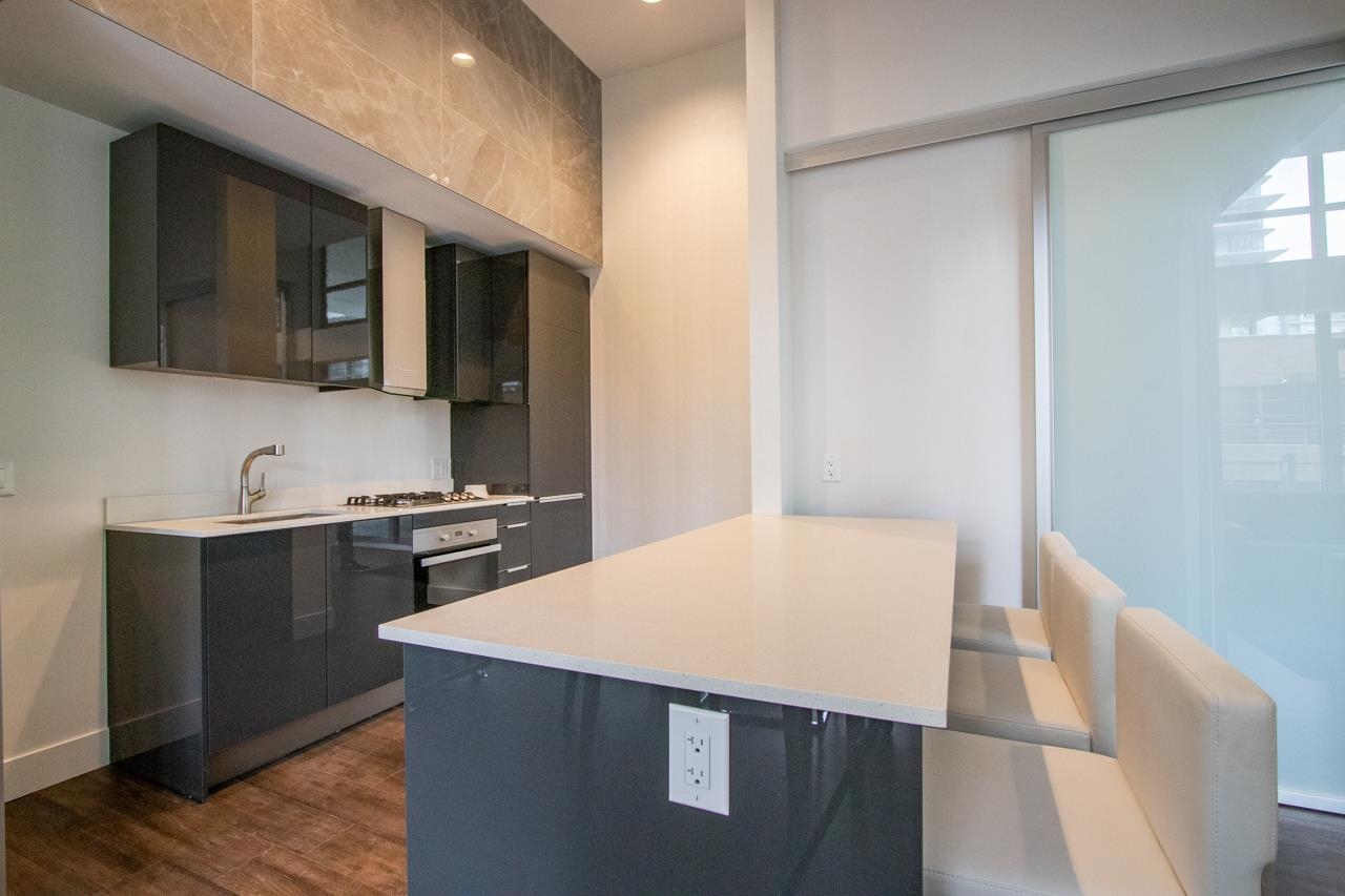 2304-1283 HOWE STREET, Vancouver, British Columbia, 3 Bedrooms Bedrooms, ,2 BathroomsBathrooms,Residential Attached,For Sale,R2784139