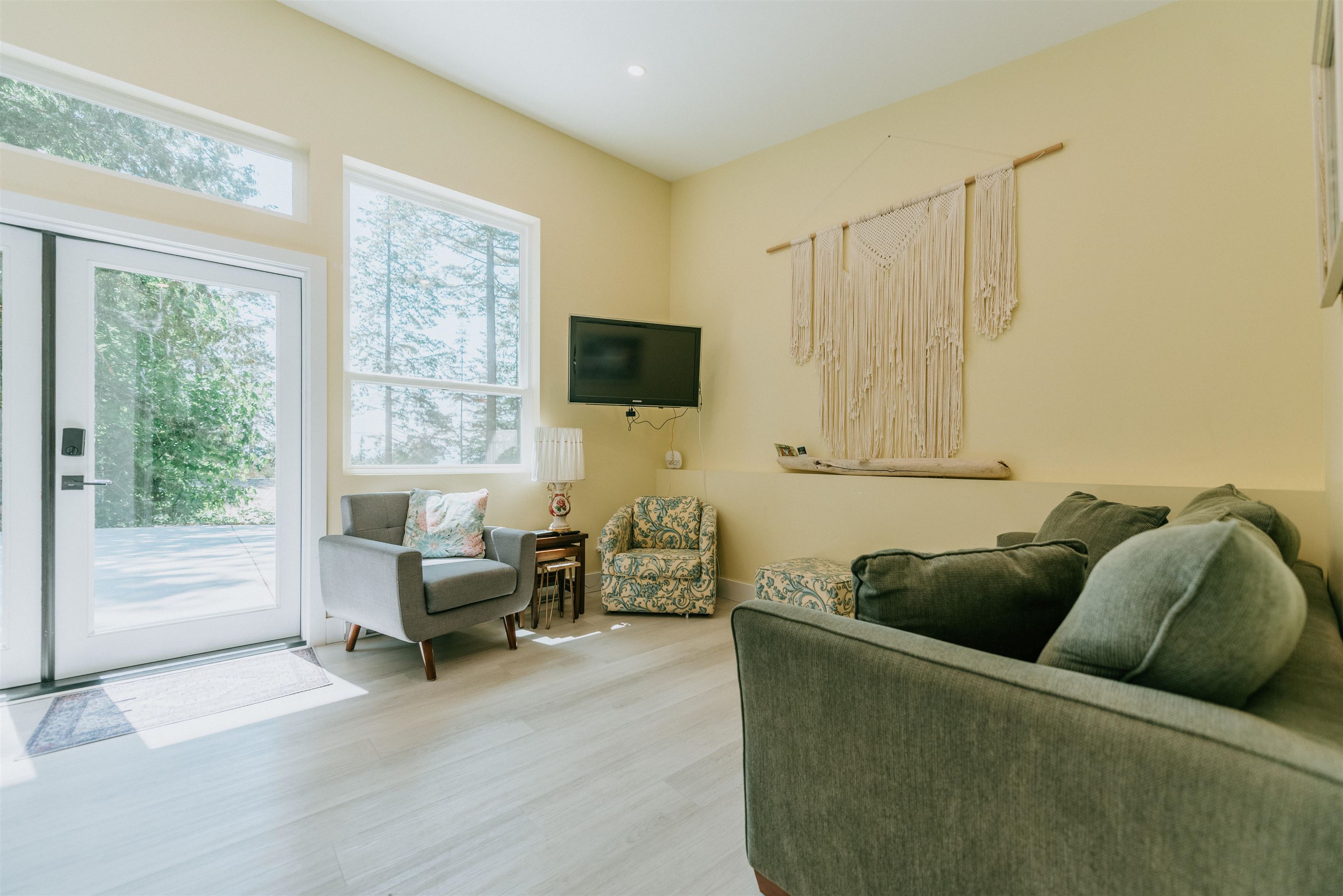 6708 SUNSHINE COAST HIGHWAY, Sechelt, British Columbia House/Single Family, 5 Bedrooms, 4 Bathrooms, Residential Detached,For Sale, MLS-R2784557, Richmond Condo for Sale