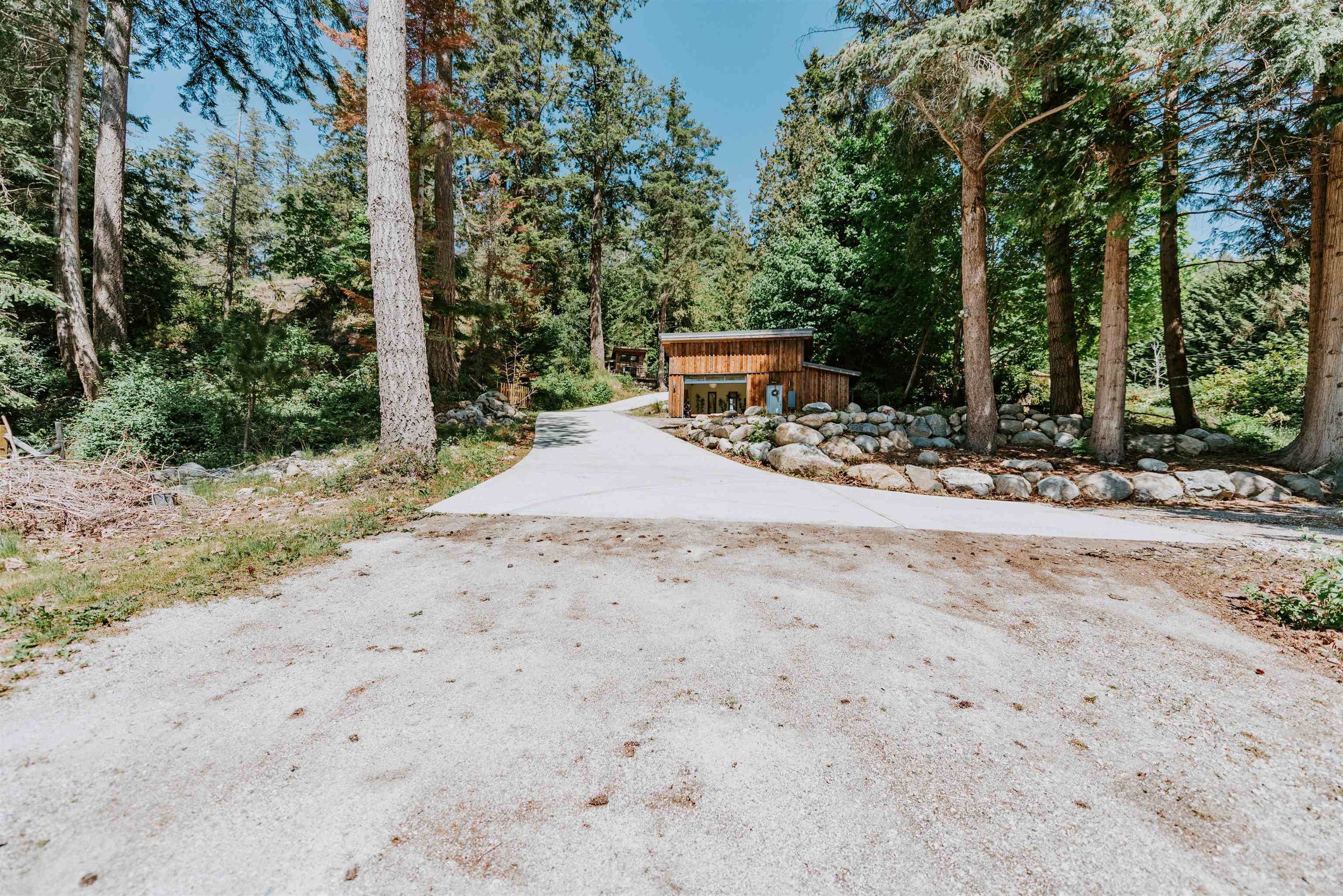 6708 SUNSHINE COAST HIGHWAY, Sechelt, British Columbia House/Single Family, 5 Bedrooms, 4 Bathrooms, Residential Detached,For Sale, MLS-R2784557, Richmond Condo for Sale
