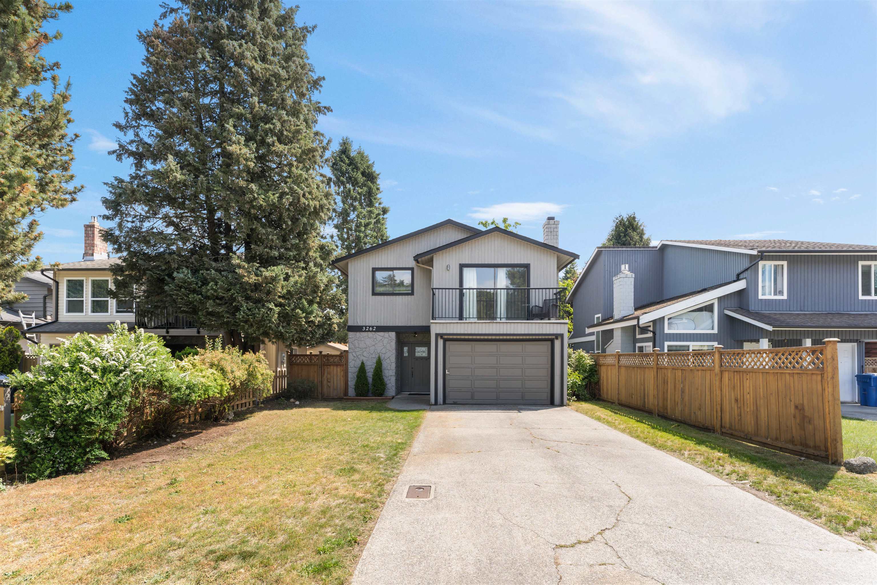 “Navigating the Langley Real Estate Market: The Role of a Professional Real Estate Agent”