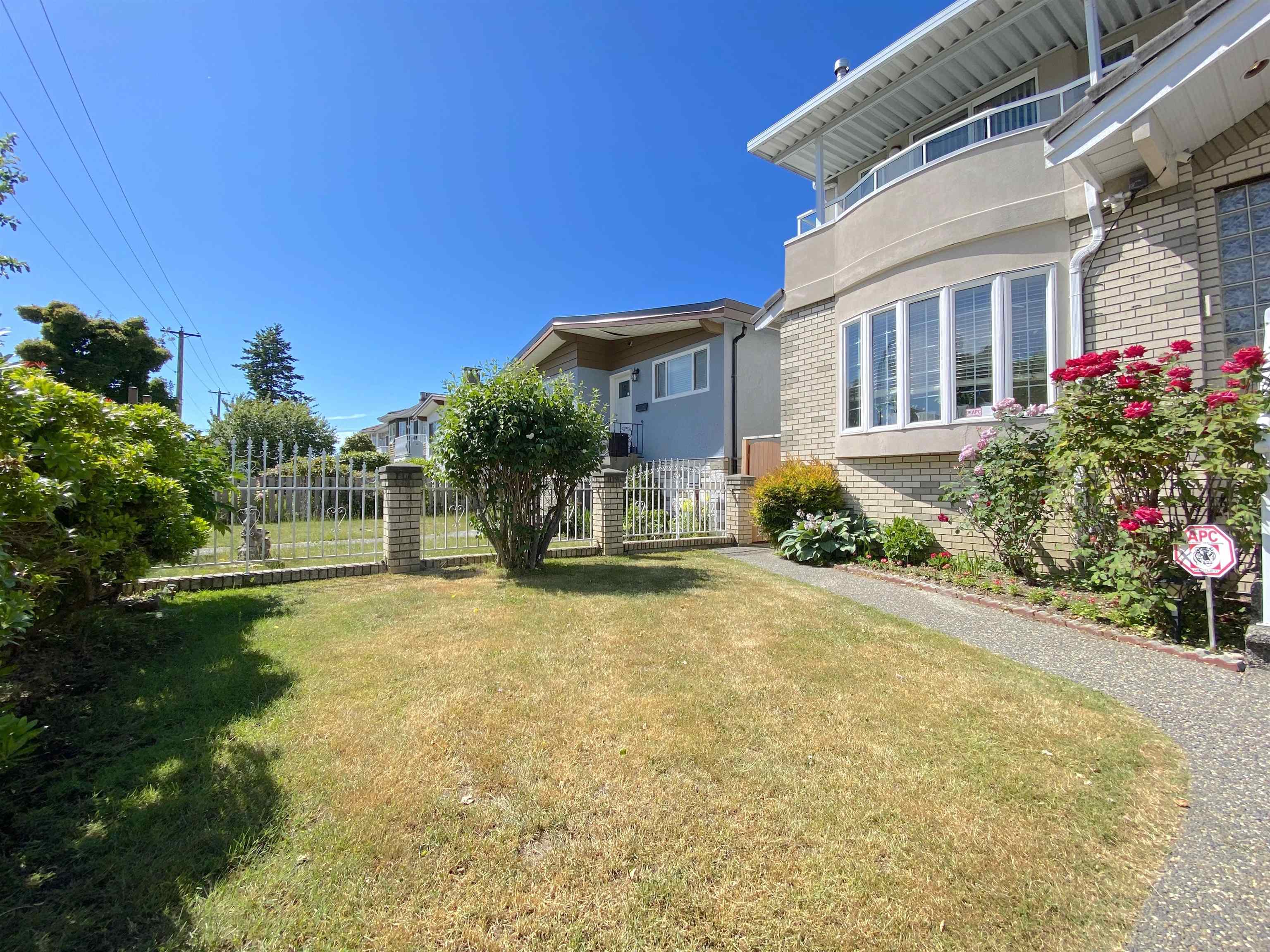 Michael Sung, 3451 E45TH AVENUE, Vancouver, British Columbia, 4 Bedrooms, 4 Bathrooms, Residential Detached,For Sale ,R2785612