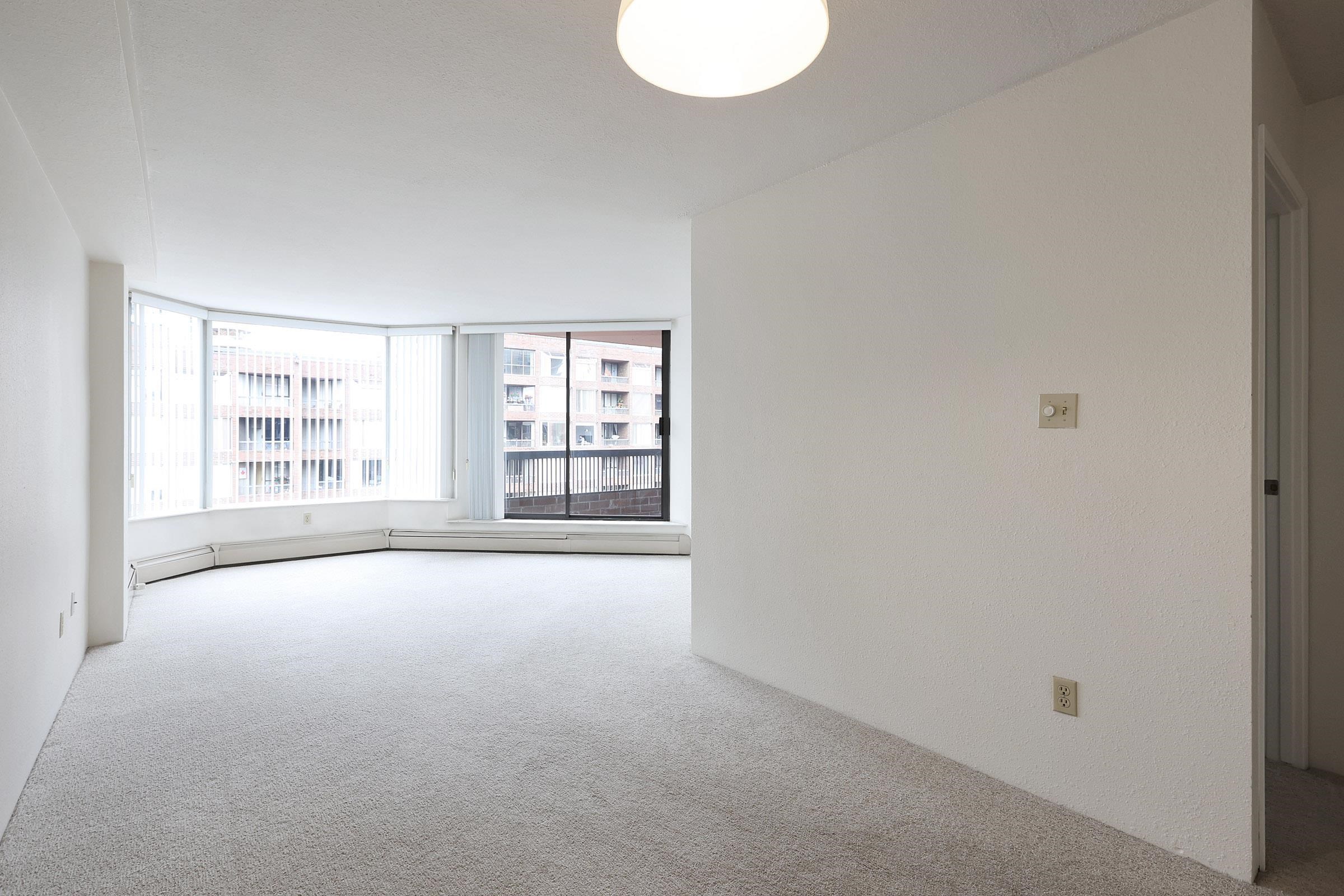 Wilson Lam Realtor, 717-1333 HORNBY STREET, Vancouver, British Columbia V6Z 2C1, 1 Bedroom, 1 Bathroom, Residential Attached,For Sale ,R2786866