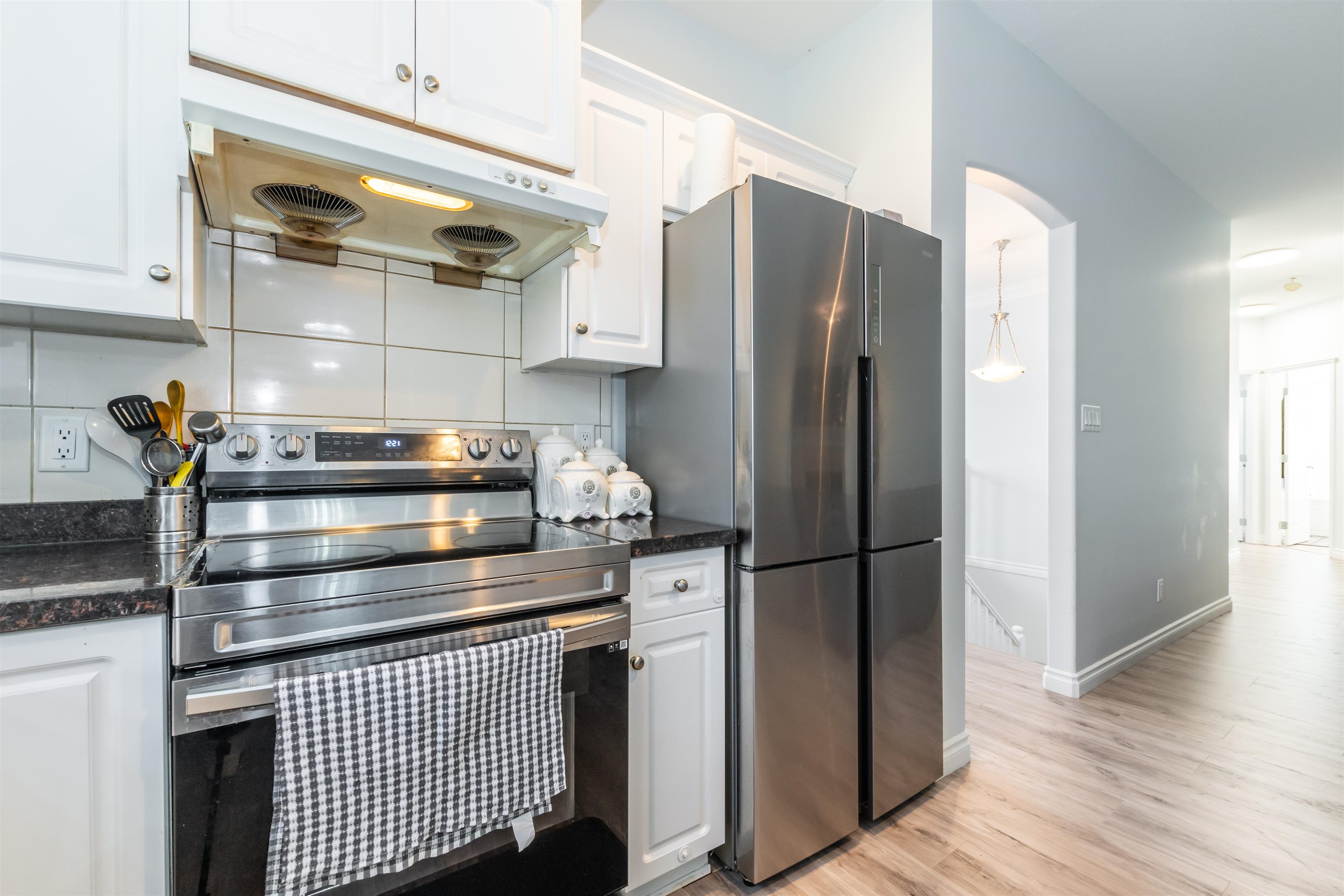 3395 PROMONTORY CRESCENT, Abbotsford, British Columbia, 5 Bedrooms Bedrooms, ,3 BathroomsBathrooms,Residential Detached,For Sale,R2786937