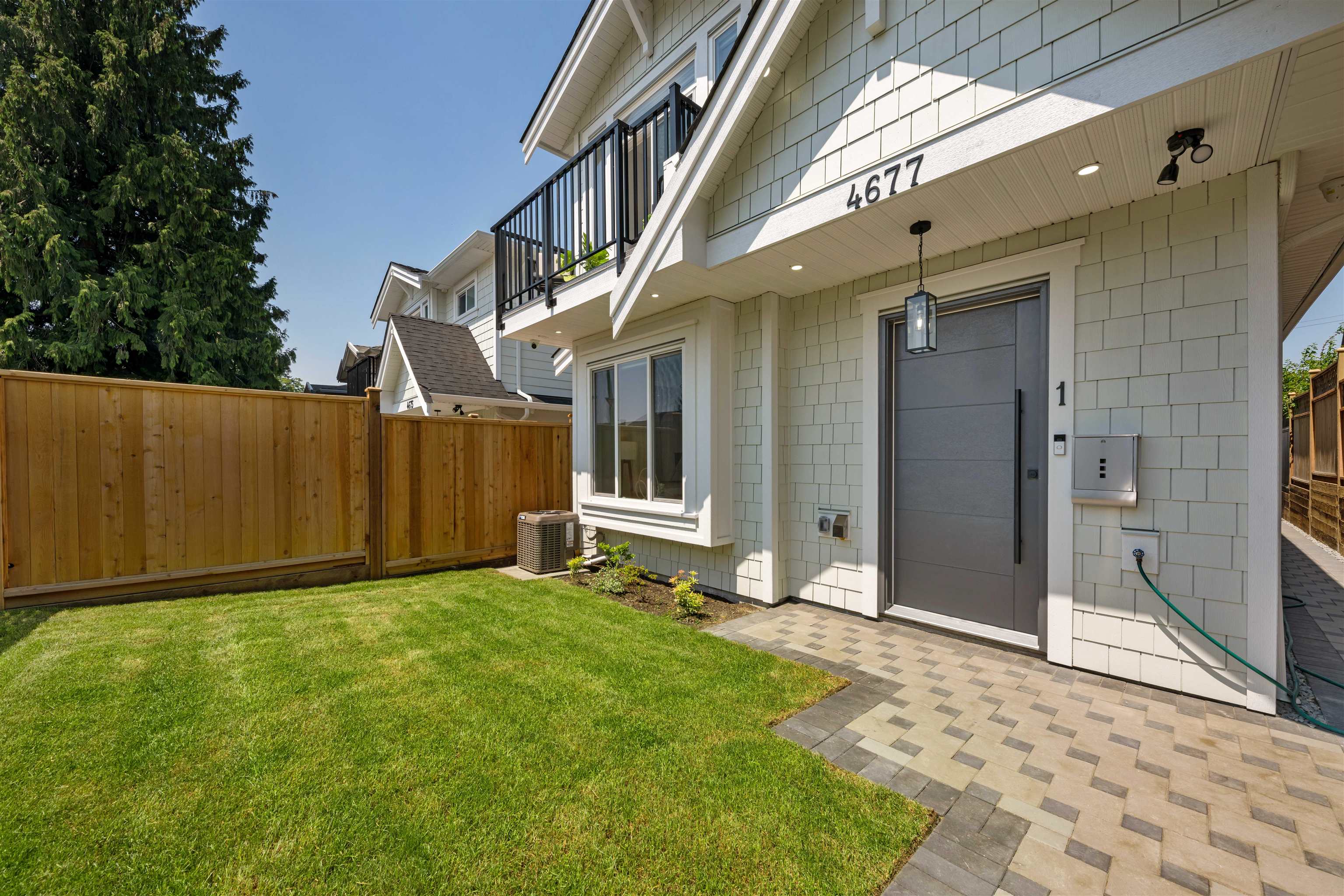 1-4677 CANADA WAY, Burnaby, British Columbia, 3 Bedrooms Bedrooms, ,3 BathroomsBathrooms,Residential Attached,For Sale,R2787547