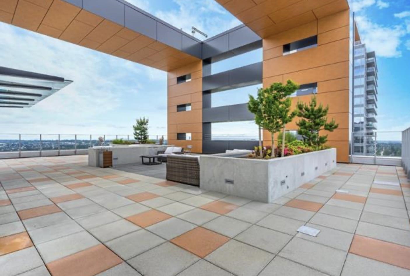 Wilson Lam Realtor, 2604-13655 FRASER HIGHWAY, Surrey, British Columbia V3T 0P8, 2 Bedrooms, 2 Bathrooms, Residential Attached,For Sale ,R2787776