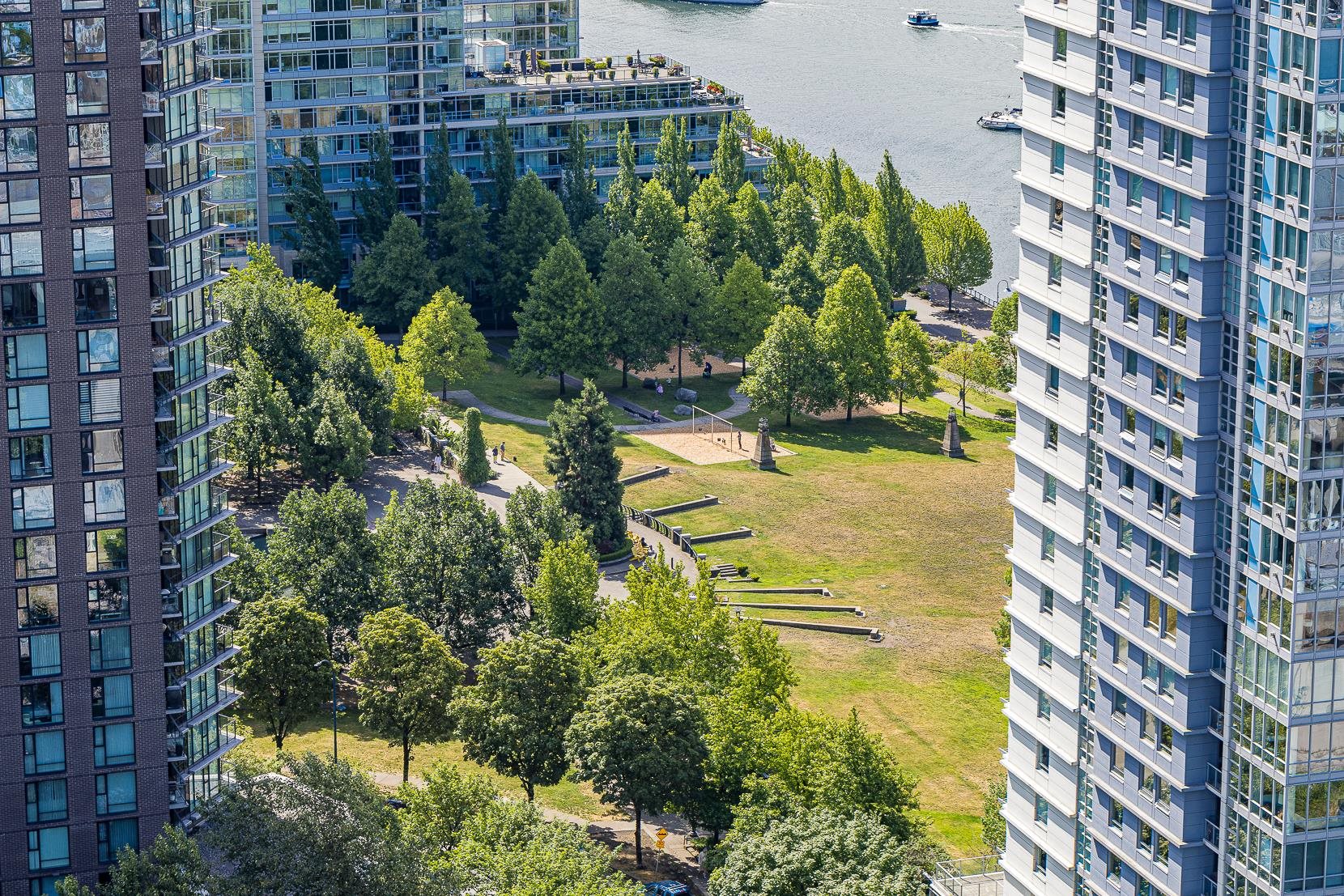 3208-1480 HOWE STREET, Vancouver, British Columbia Apartment/Condo, 1 Bedroom, 1 Bathroom, Residential Attached,For Sale, MLS-R2788197