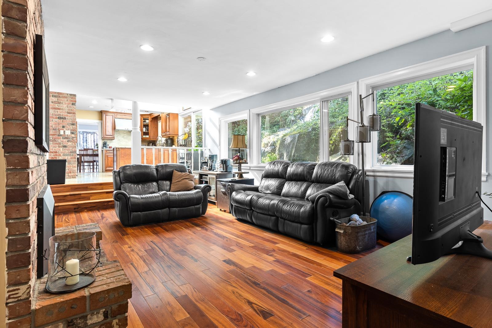 Wilson Lam Realtor, 3125 BENBOW ROAD, West Vancouver, British Columbia V7V 3E1, 5 Bedrooms, 4 Bathrooms, Residential Detached,For Sale ,R2788307