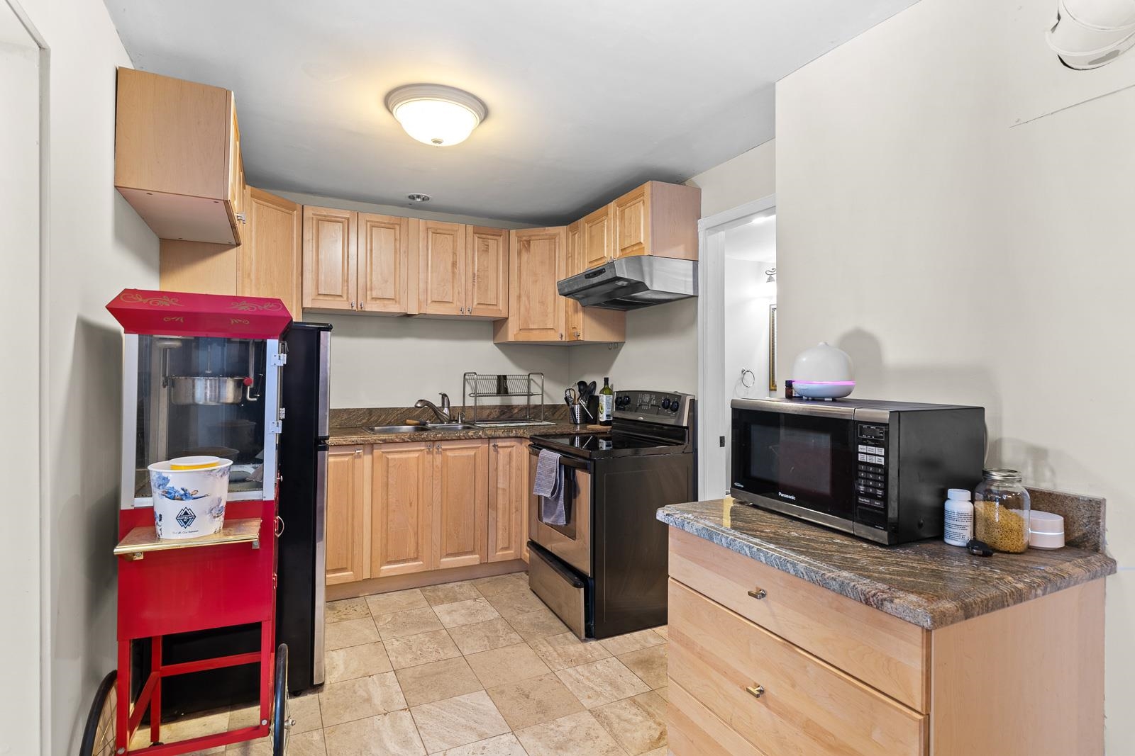 Wilson Lam Realtor, 3125 BENBOW ROAD, West Vancouver, British Columbia V7V 3E1, 5 Bedrooms, 4 Bathrooms, Residential Detached,For Sale ,R2788307