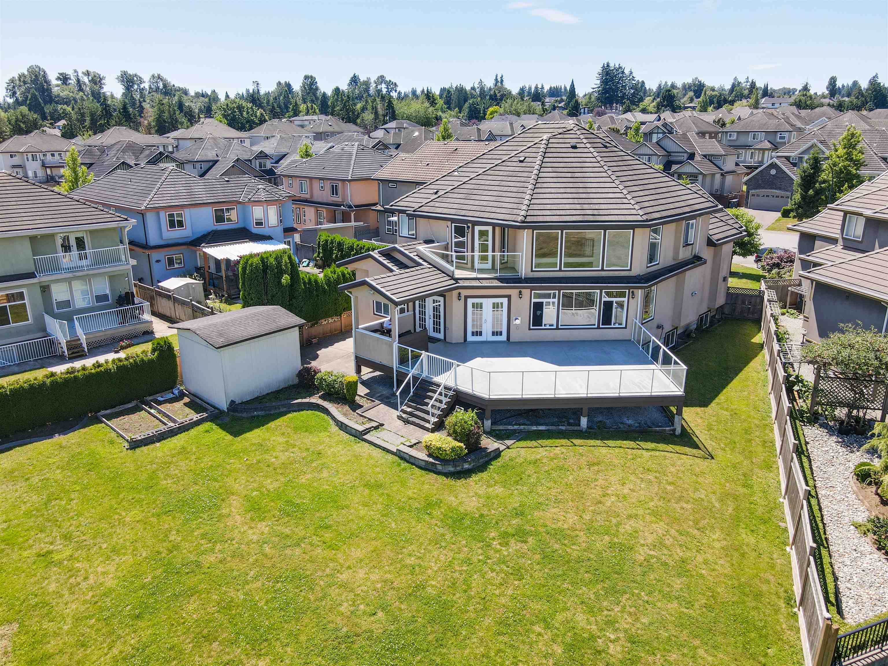 7672 151 STREET, Surrey, British Columbia, 8 Bedrooms Bedrooms, ,7 BathroomsBathrooms,Residential Detached,For Sale,R2788950