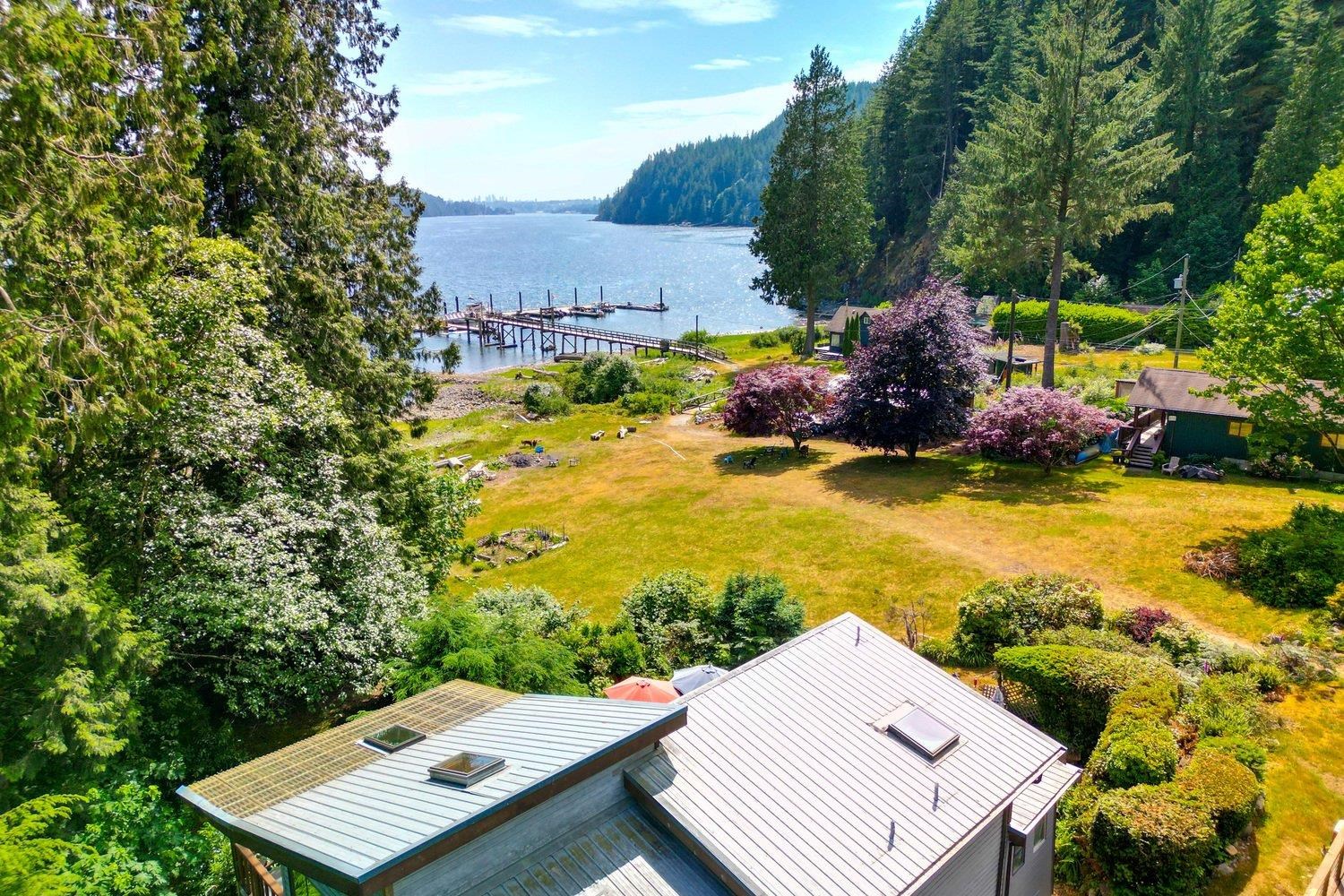 26 BRIGHTON BEACH, North Vancouver, British Columbia, 3 Bedrooms Bedrooms, ,2 BathroomsBathrooms,Residential Detached,For Sale,R2788952