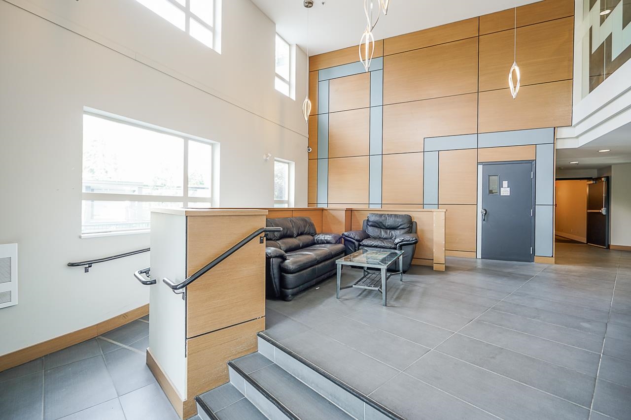 Wilson Lam Realtor, 102-13228 OLD YALE ROAD, Surrey, British Columbia V3T 0K3, 2 Bedrooms, 3 Bathrooms, Residential Attached,For Sale ,R2788955