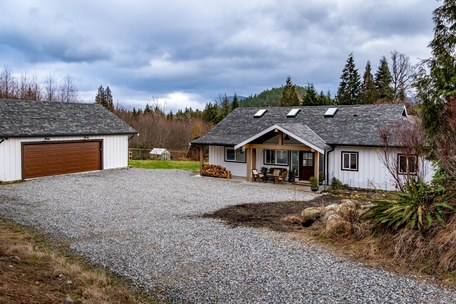 Gibsons & Area House with Acreage for sale:  3 bedroom 2,043 sq.ft. (Listed 2023-11-08)