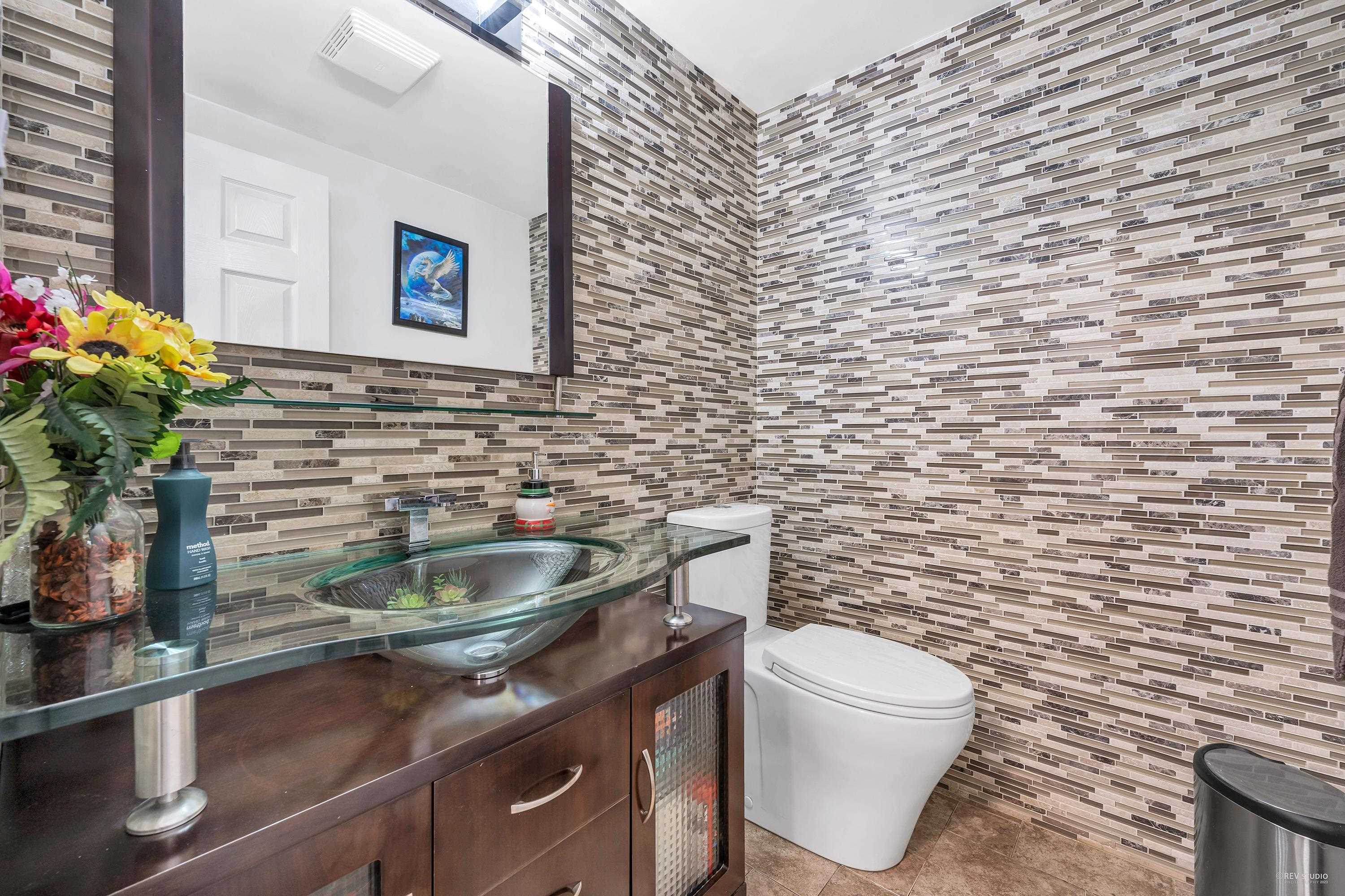 Wilson Lam Realtor, 107-8655 KING GEORGE BOULEVARD, Surrey, British Columbia V3W 5C4, 3 Bedrooms, 3 Bathrooms, Residential Attached,For Sale ,R2789683