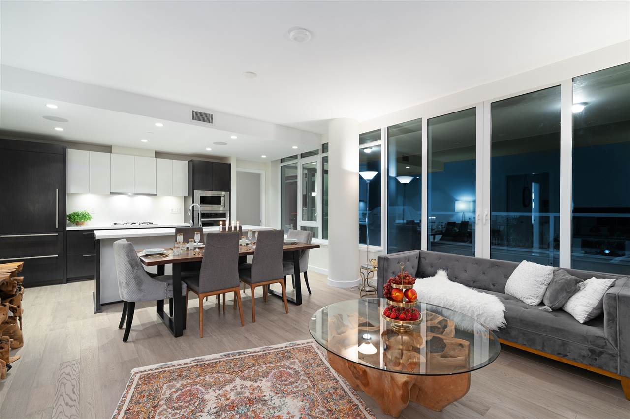 Michael Sung, 202-768 ARTHUR ERICKSON PLACE, West Vancouver, British Columbia, 2 Bedrooms, 2 Bathrooms, Residential Attached,For Sale ,R2790023