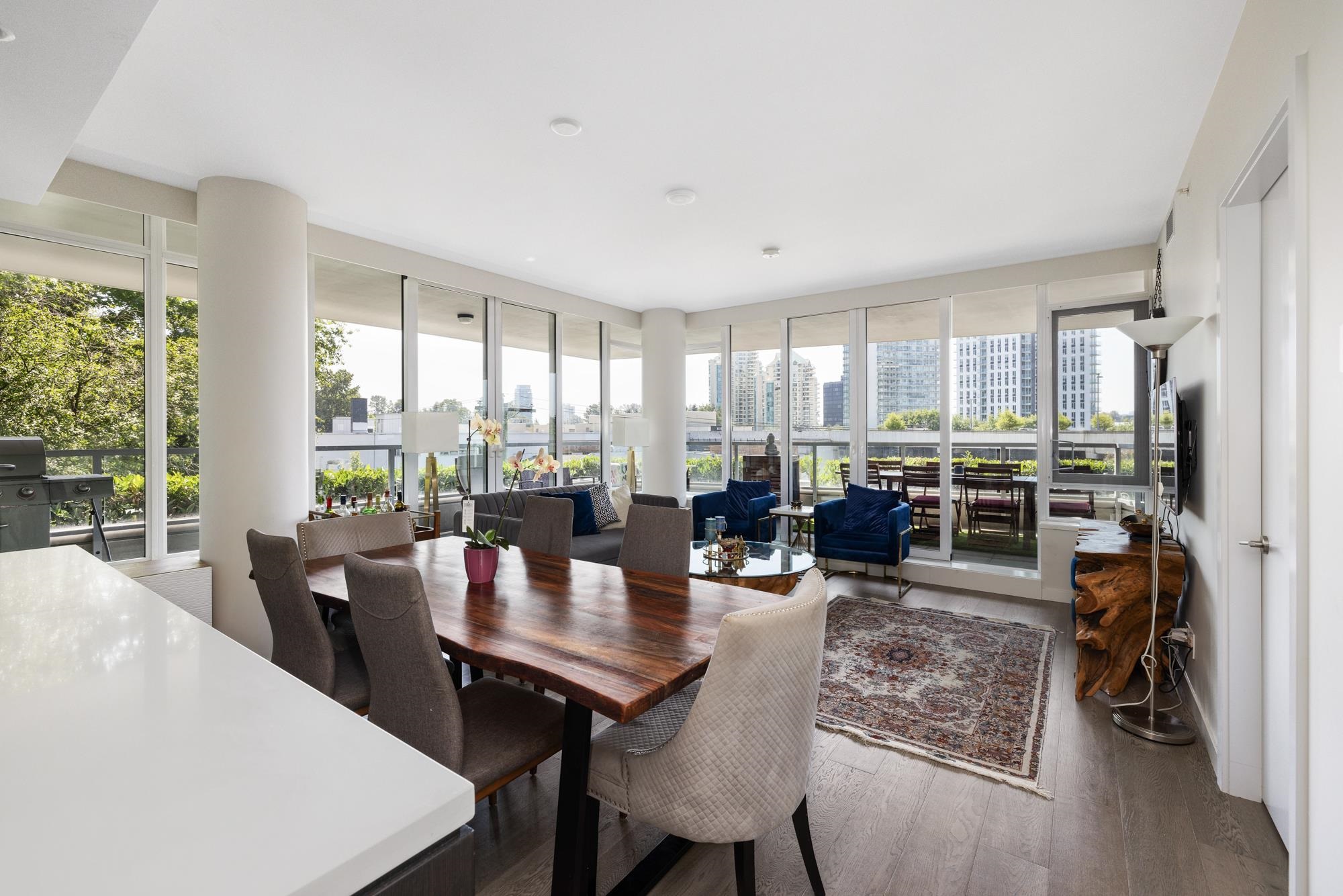 Michael Sung, 202-768 ARTHUR ERICKSON PLACE, West Vancouver, British Columbia, 2 Bedrooms, 2 Bathrooms, Residential Attached,For Sale ,R2790023