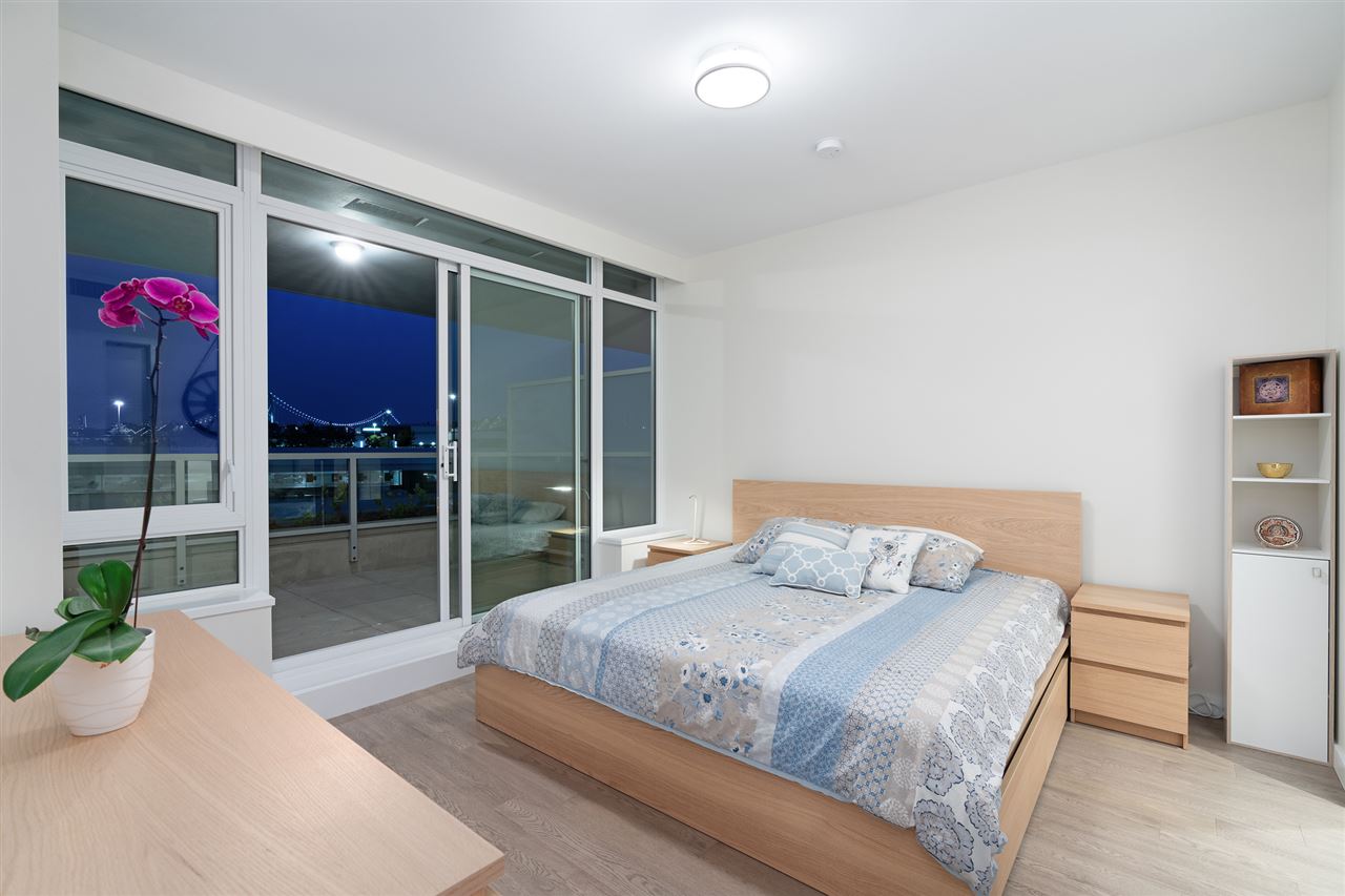 Michael Sung, 202-768 ARTHUR ERICKSON PLACE, West Vancouver, British Columbia, 2 Bedrooms, 2 Bathrooms, Residential Attached,For Sale ,R2790023
