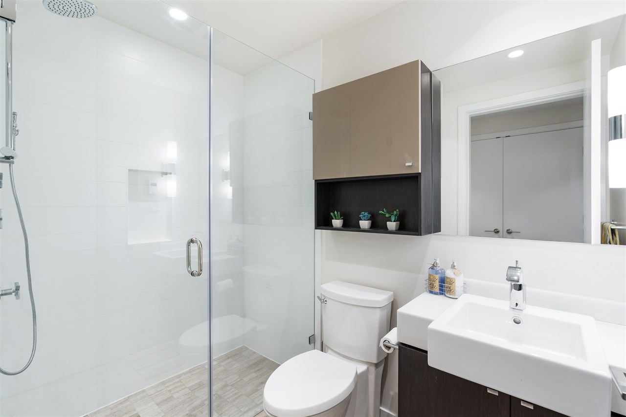 Michael Sung, 202-768 ARTHUR ERICKSON PLACE, West Vancouver, British Columbia, 2 Bedrooms, 2 Bathrooms, Residential Attached,For Sale ,R2790023