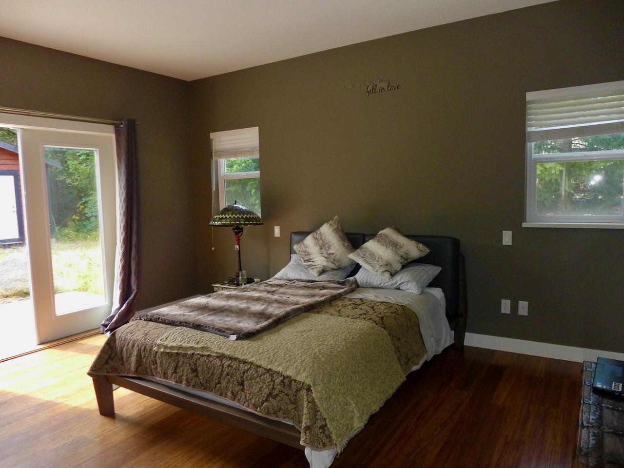 5405 YEW ROAD, Sechelt, British Columbia, 3 Bedrooms Bedrooms, ,4 BathroomsBathrooms,Residential Detached,For Sale,R2790525