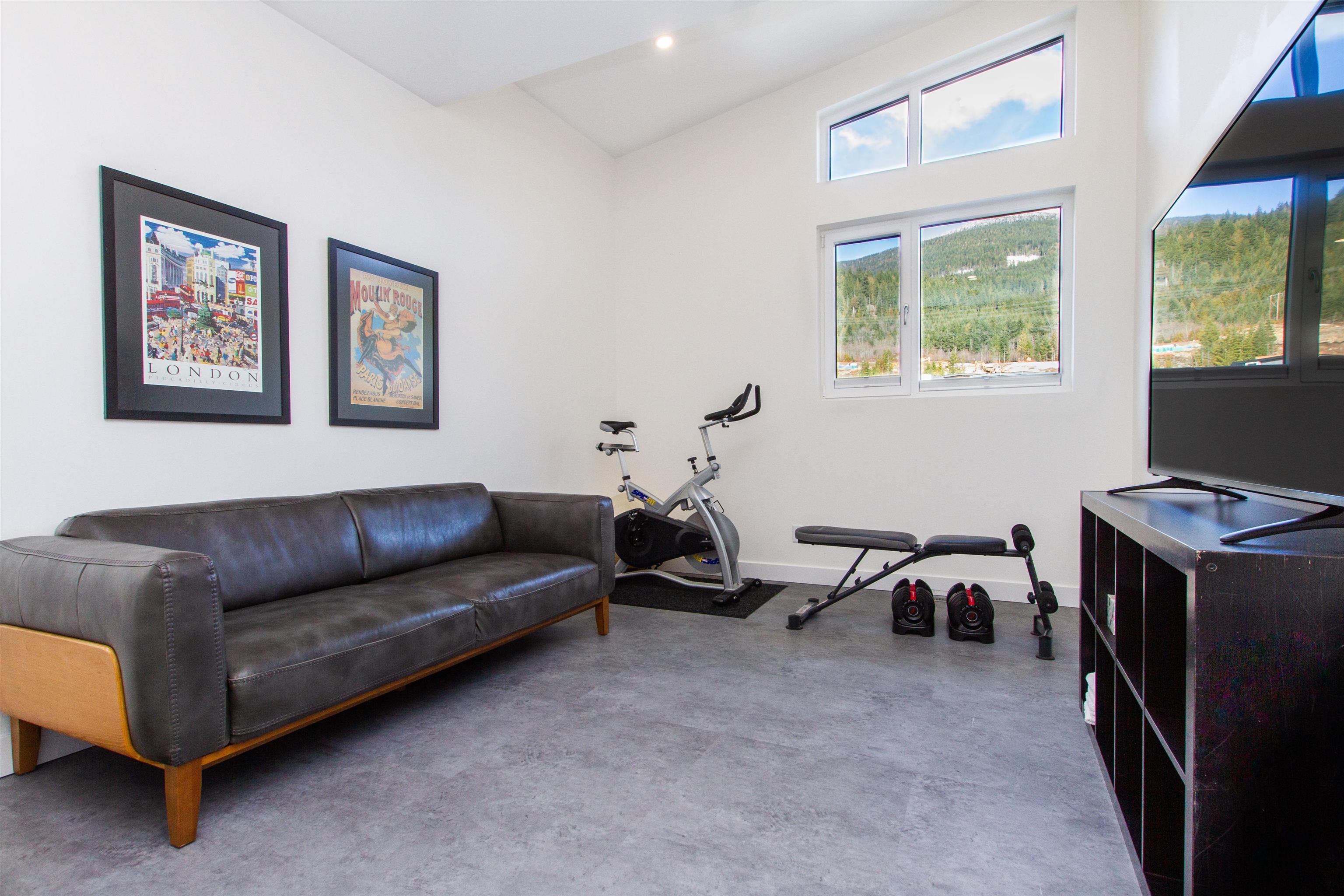 3314 ARISTOTLE PLACE, Squamish, British Columbia, 5 Bedrooms Bedrooms, ,3 BathroomsBathrooms,Residential Detached,For Sale,R2790563