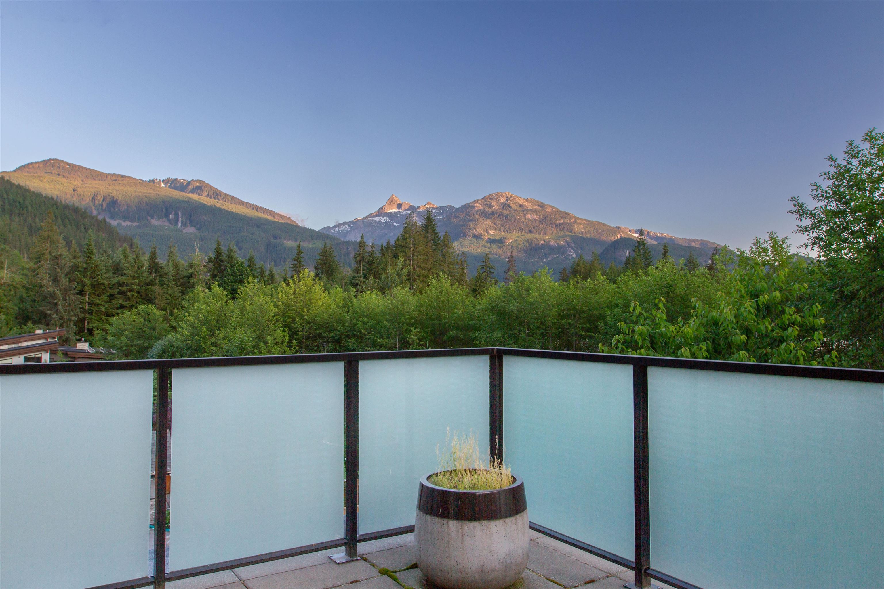 3314 ARISTOTLE PLACE, Squamish, British Columbia, 5 Bedrooms Bedrooms, ,3 BathroomsBathrooms,Residential Detached,For Sale,R2790563