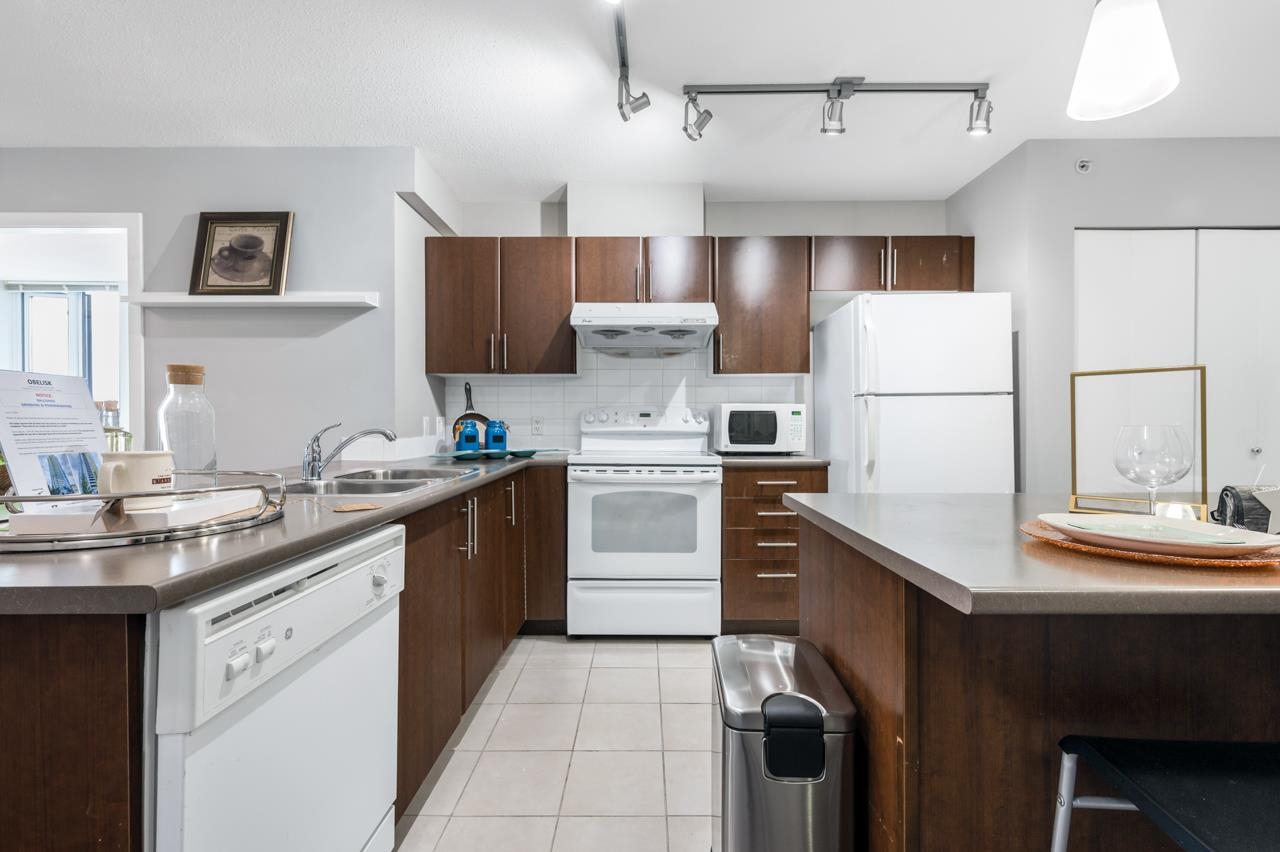 1501-1178 HEFFLEY CRESCENT, Coquitlam, British Columbia, 2 Bedrooms Bedrooms, ,2 BathroomsBathrooms,Residential Attached,For Sale,R2790753