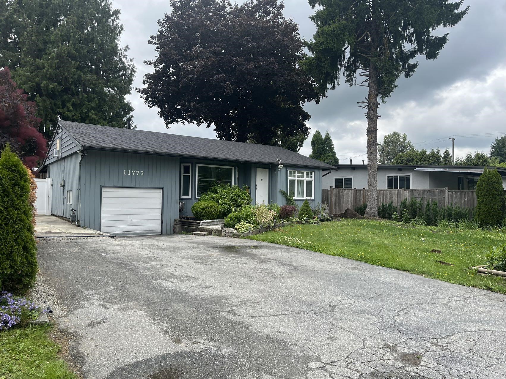 11773 CARSHILL STREET, Maple Ridge, British Columbia House/Single Family, 3 Bedrooms, 1 Bathroom, Residential Detached,For Sale, MLS-R2790829