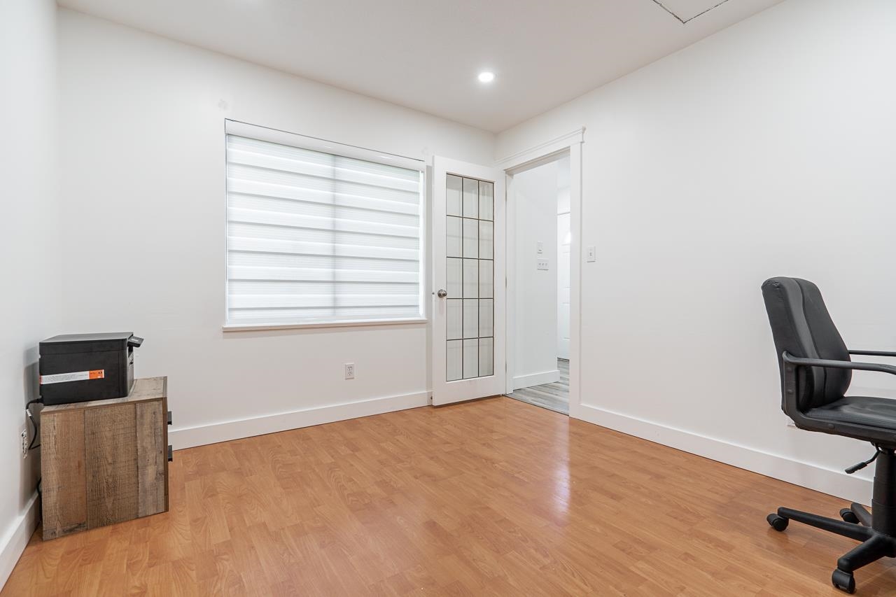 Wilson Lam Realtor, 206-7837 120A STREET, Surrey, British Columbia V3W 0W9, 3 Bedrooms, 2 Bathrooms, Residential Attached,For Sale ,R2791051