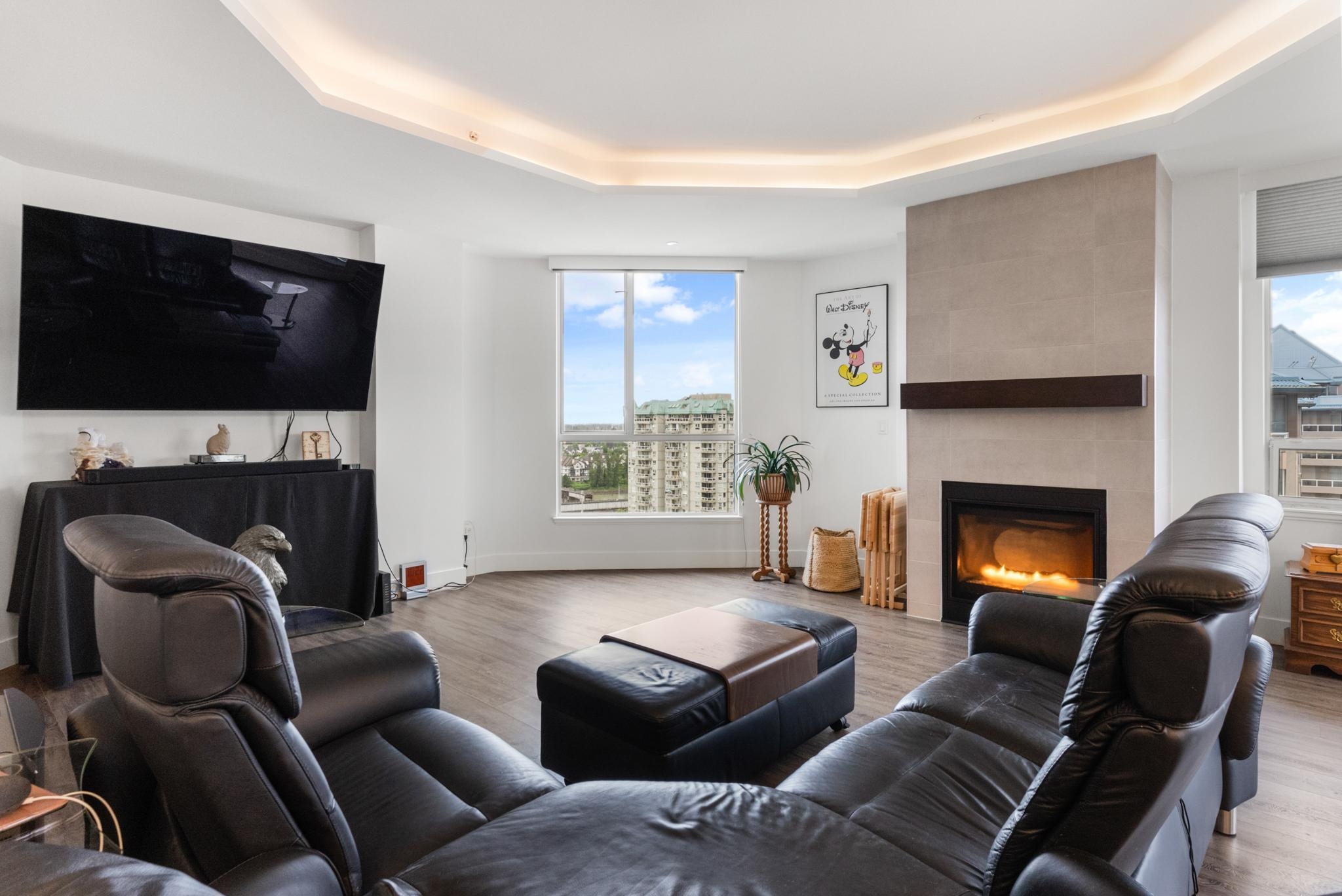1903-1185 QUAYSIDE DRIVE, New Westminster, British Columbia Apartment/Condo, 3 Bedrooms, 2 Bathrooms, Residential Attached,For Sale, MLS-R2791579, Richmond Condo for Sale