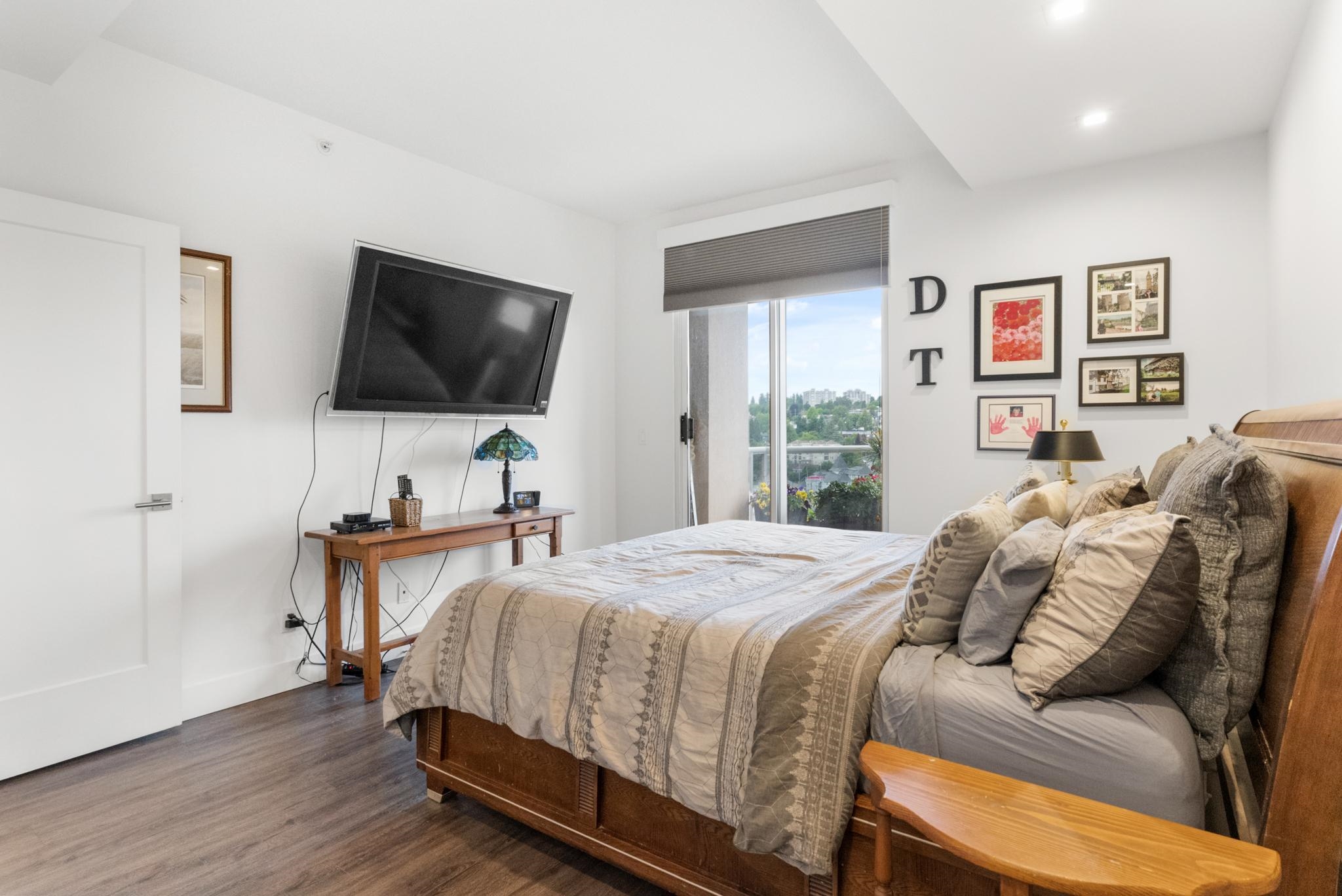 1903-1185 QUAYSIDE DRIVE, New Westminster, British Columbia Apartment/Condo, 3 Bedrooms, 2 Bathrooms, Residential Attached,For Sale, MLS-R2791579, Richmond Condo for Sale