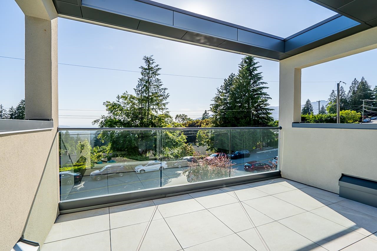 392 VENTURA CRESCENT, North Vancouver, British Columbia V7N 3G6, 7 Bedrooms Bedrooms, ,8 BathroomsBathrooms,Residential Detached,For Sale,R2791733