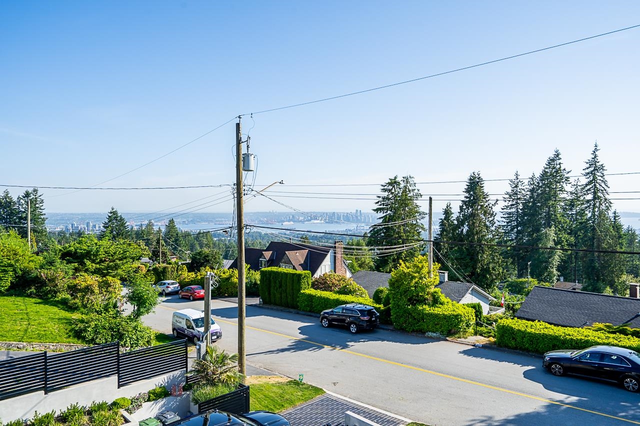 392 VENTURA CRESCENT, North Vancouver, British Columbia V7N 3G6, 7 Bedrooms Bedrooms, ,8 BathroomsBathrooms,Residential Detached,For Sale,R2791733