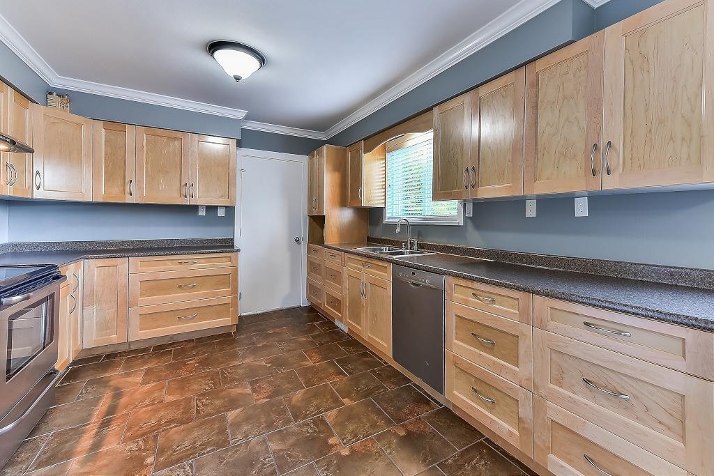 19845 55A AVENUE, Langley, British Columbia House/Single Family, 4 Bedrooms, 3 Bathrooms, Residential Detached,For Sale, MLS-R2791877
