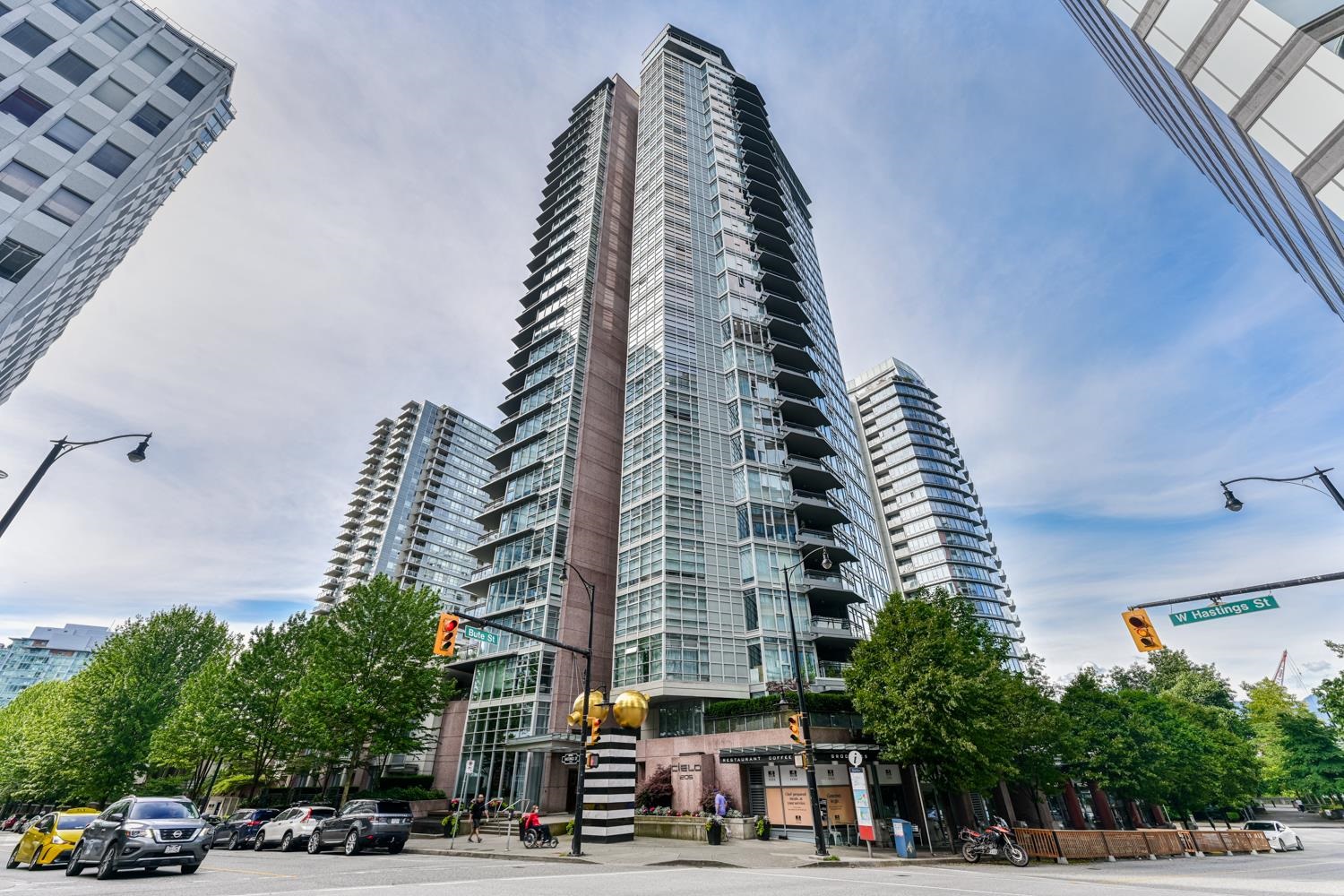 2403-1205 WHASTINGS STREET, Vancouver, British Columbia, 2 Bedrooms Bedrooms, ,2 BathroomsBathrooms,Residential Attached,For Sale,R2793172