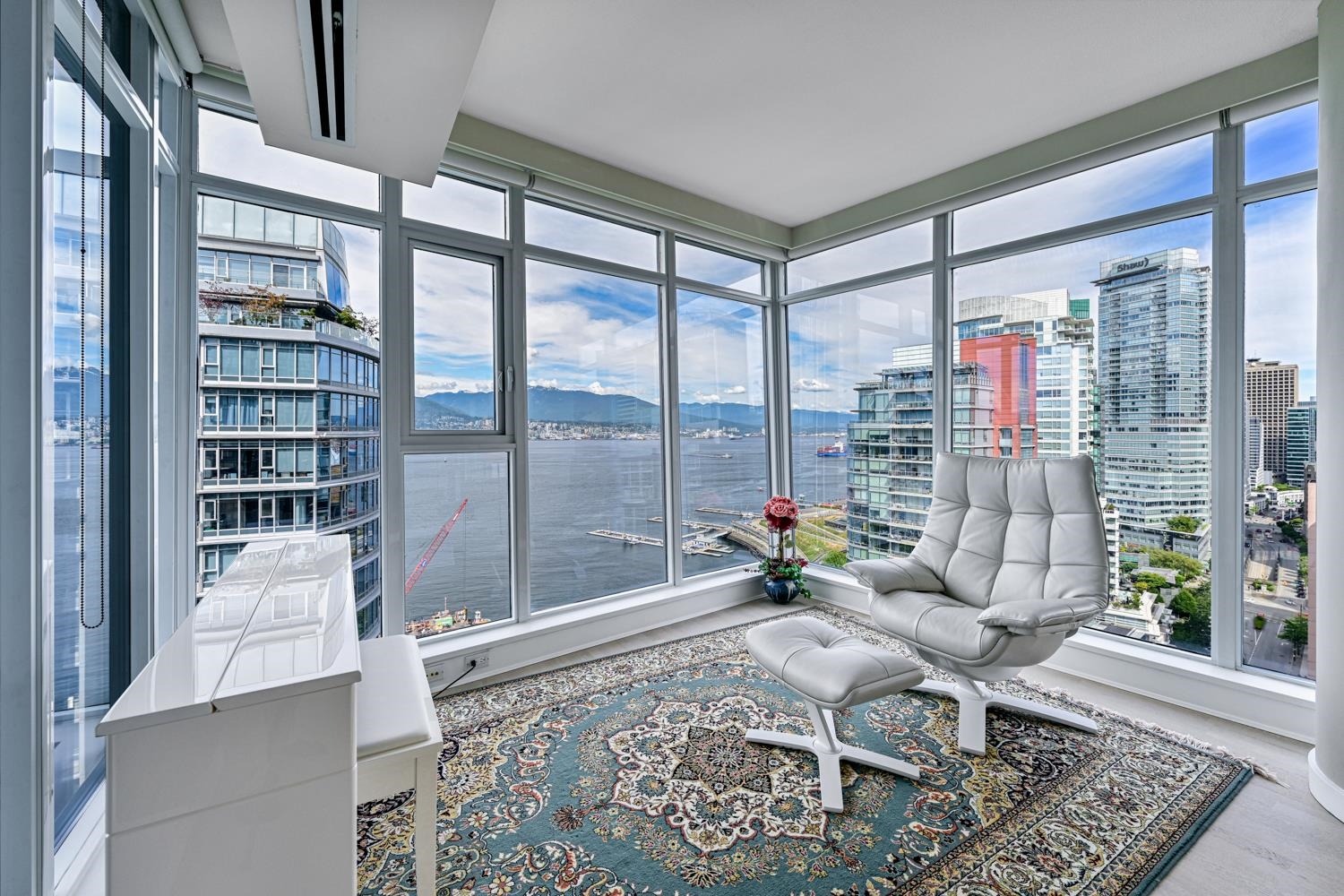 2403-1205 WHASTINGS STREET, Vancouver, British Columbia, 2 Bedrooms Bedrooms, ,2 BathroomsBathrooms,Residential Attached,For Sale,R2793172