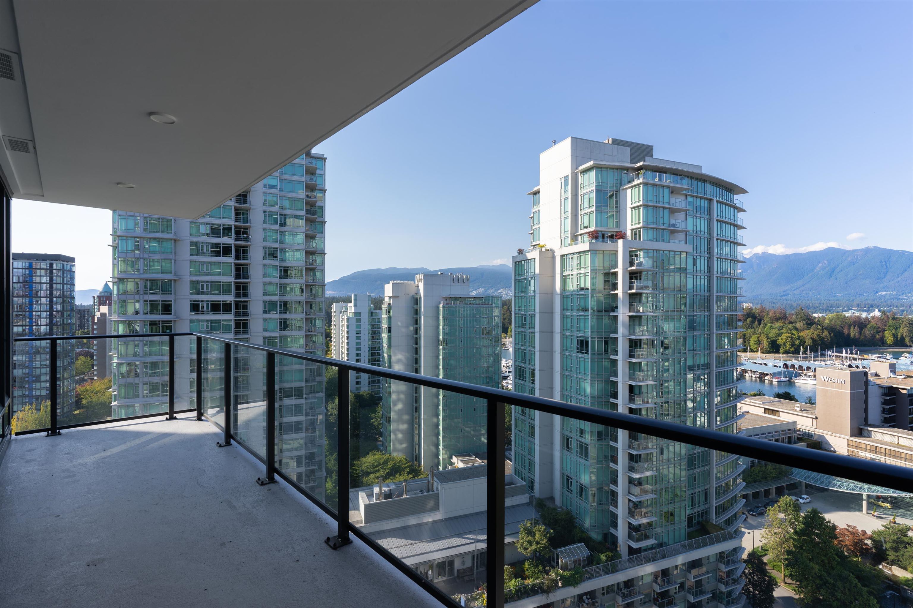 1601-620 CARDERO STREET, Vancouver, British Columbia, 2 Bedrooms Bedrooms, ,3 BathroomsBathrooms,Residential Attached,For Sale,R2793493