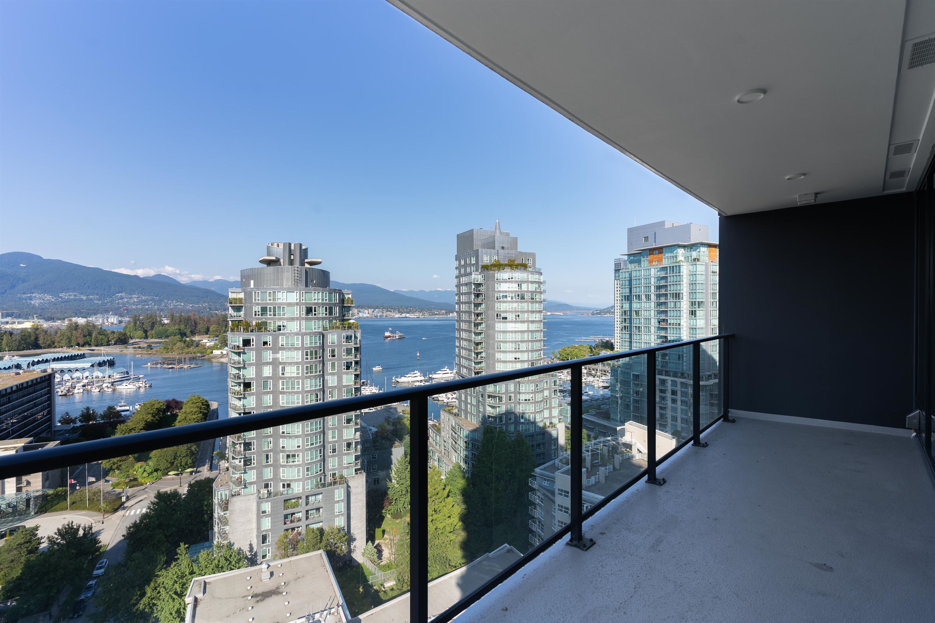 1601-620 CARDERO STREET, Vancouver, British Columbia, 2 Bedrooms Bedrooms, ,3 BathroomsBathrooms,Residential Attached,For Sale,R2793493