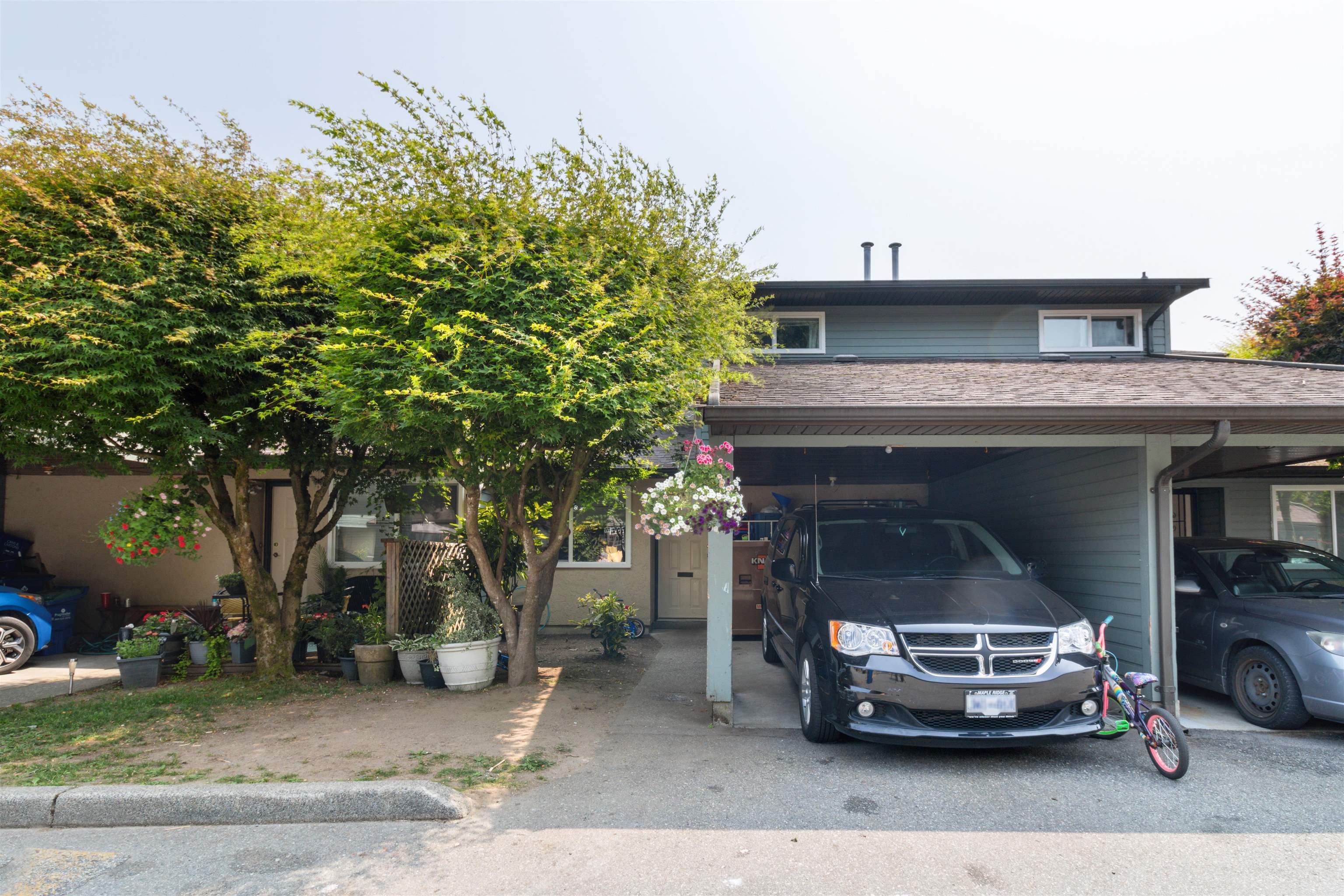 Southwest Maple Ridge Townhouse for sale:  3 bedroom 1,253 sq.ft. (Listed 2023-07-05)